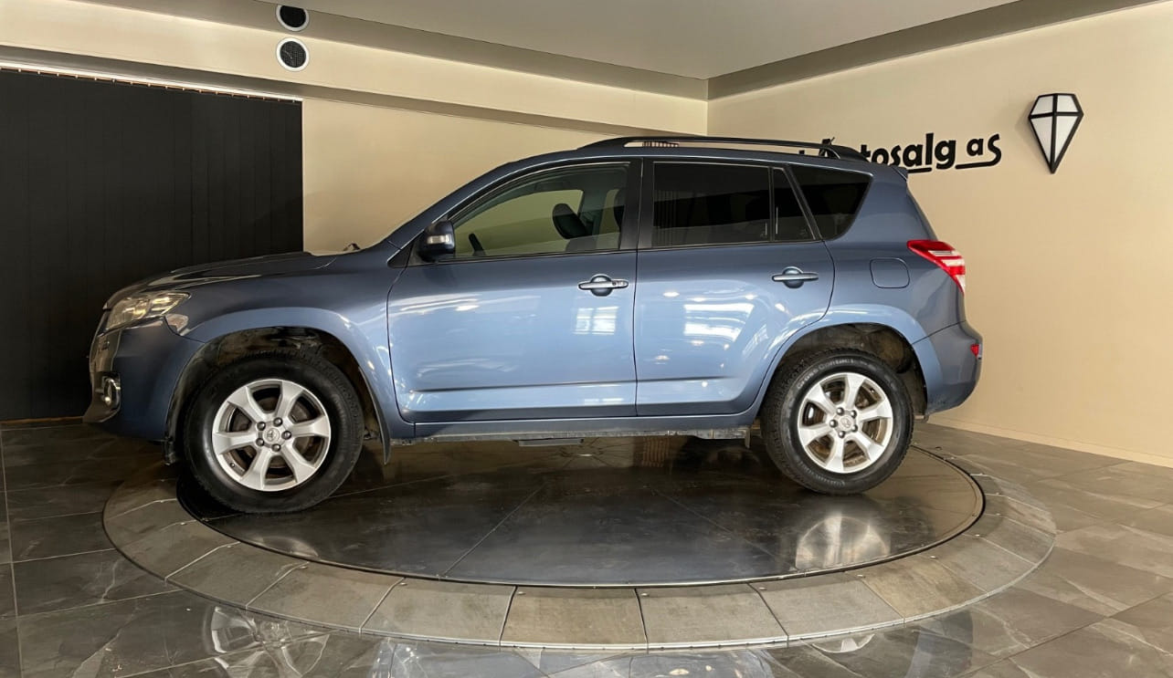 Toyota RAV4 med Aircondition