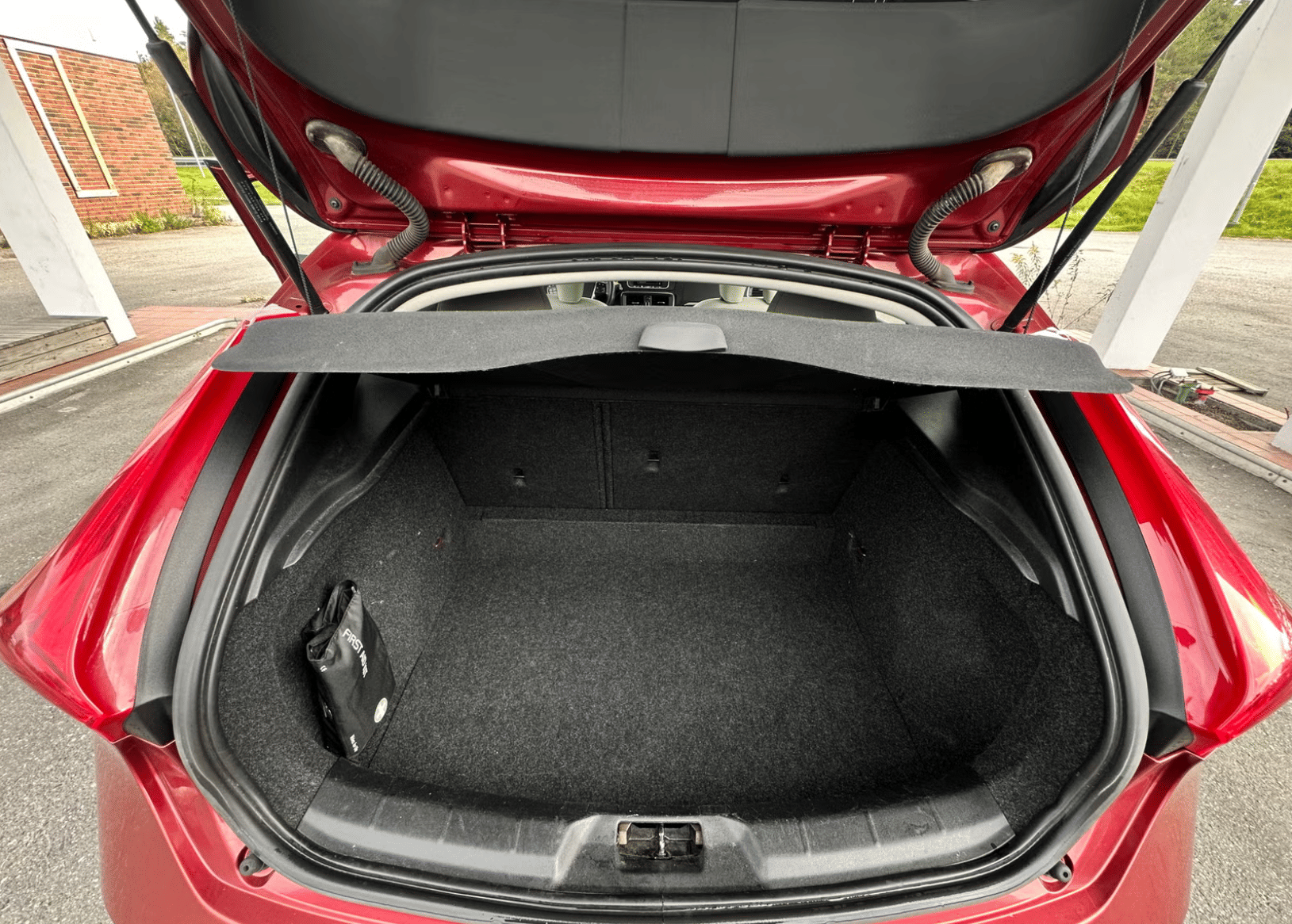 Volvo V40 - drivstoffgjerrig - velutstyrt