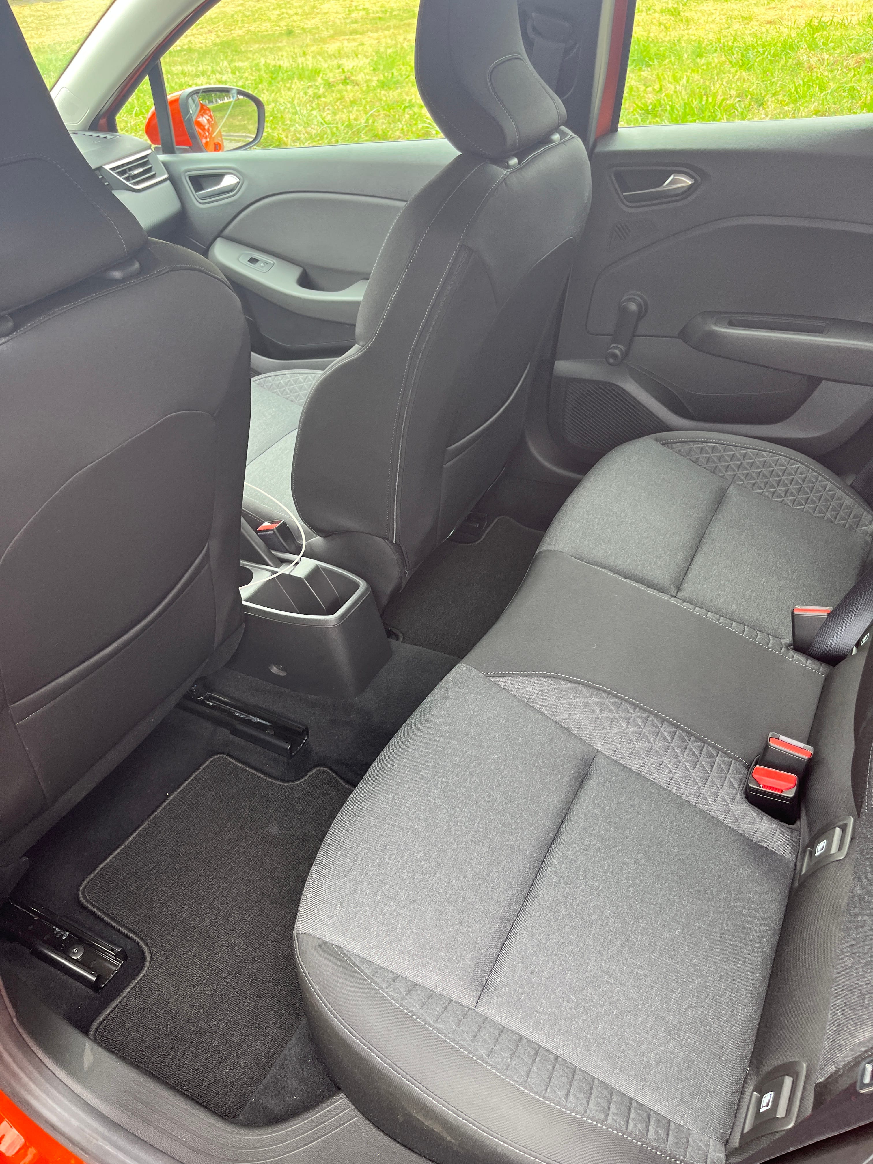 Renault Clio 5 blanche avec CarPlay avec Apple CarPlay