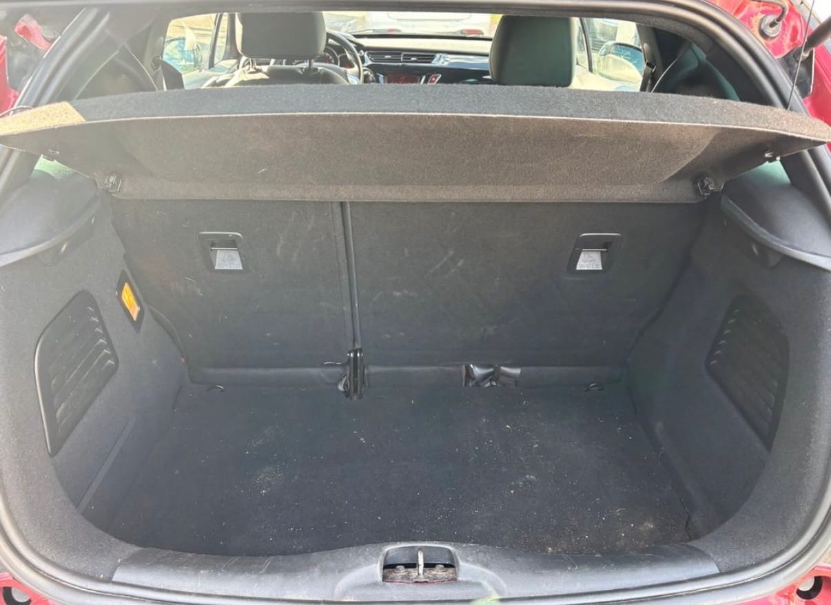 Citroen DS3 avec Siège bébé