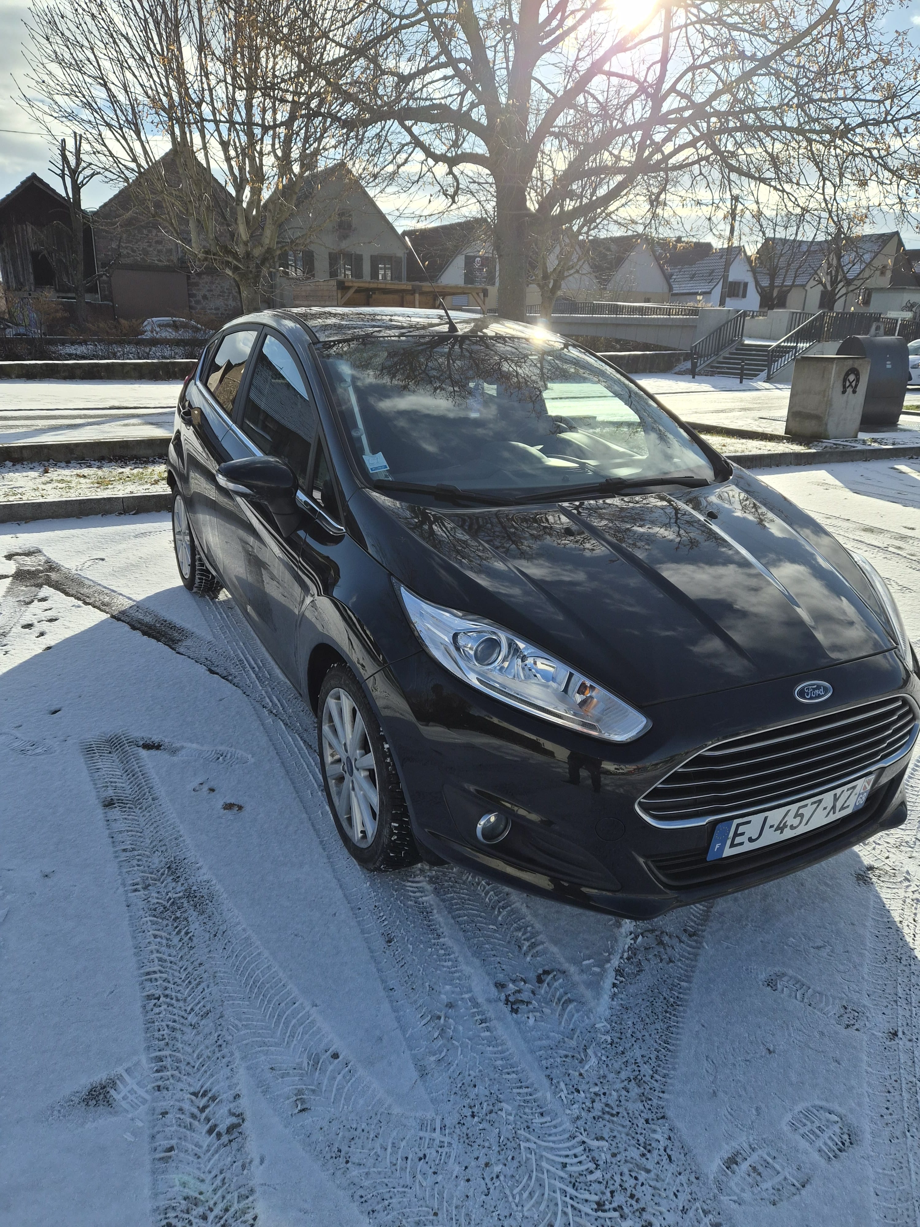 Ford Fiesta Titanium 1.0 ecoboost 100 ch avec GPS