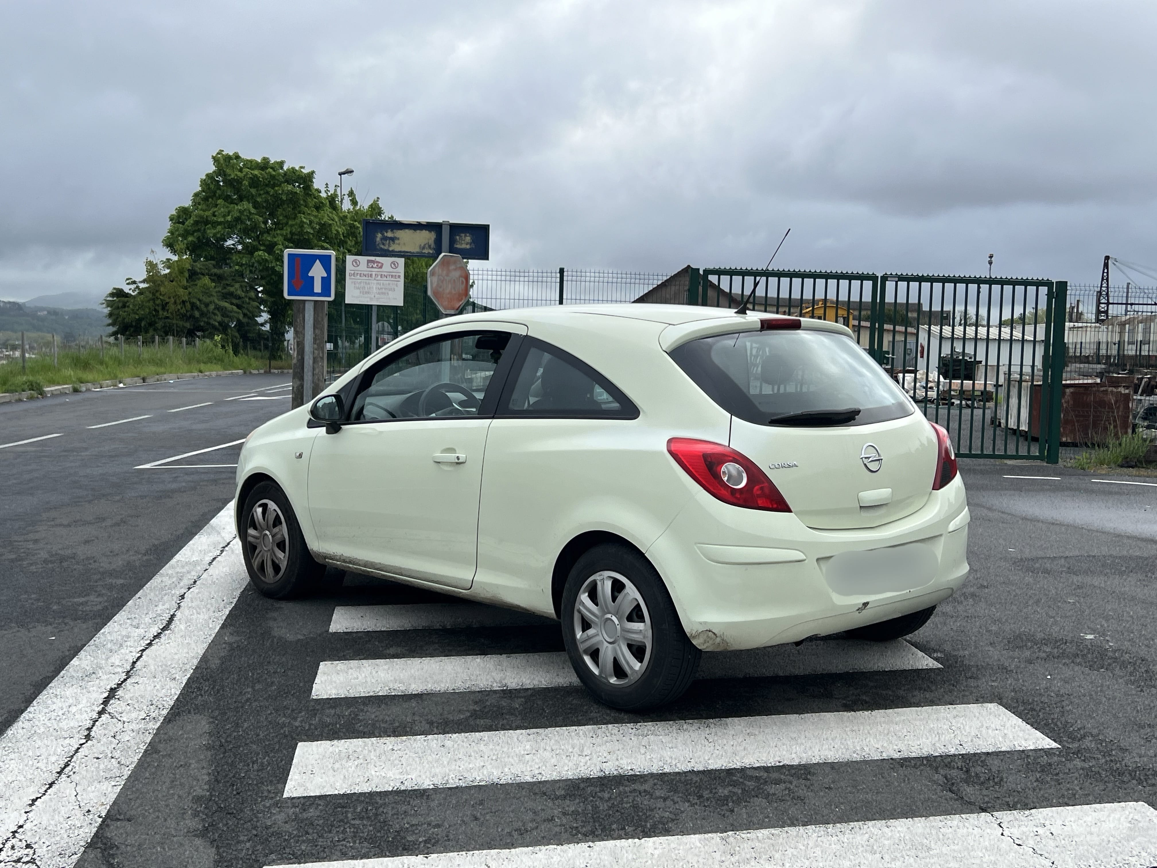 Opel Corsa avec Climatisation