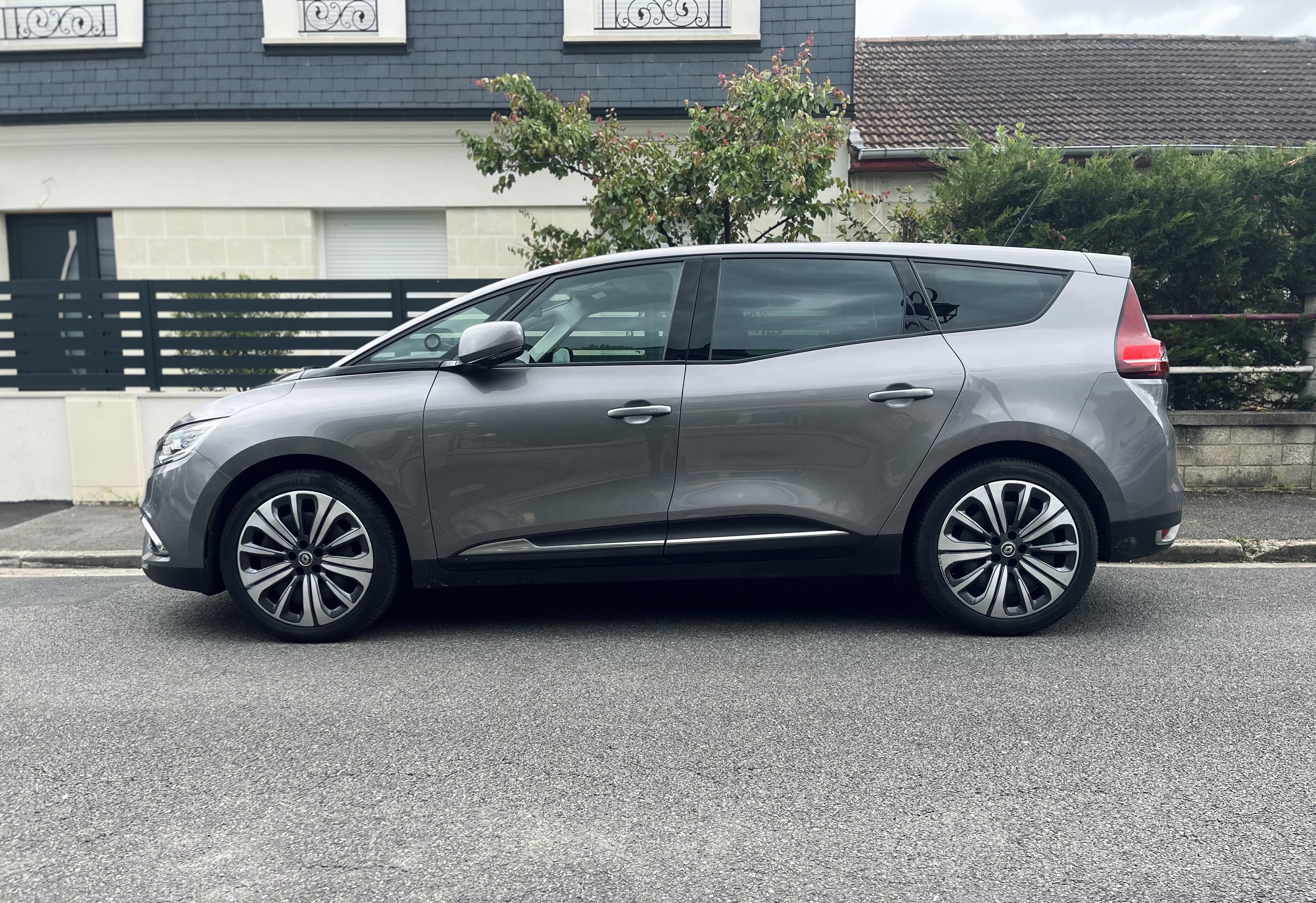 Renault Grand Scenic avec Climatisation