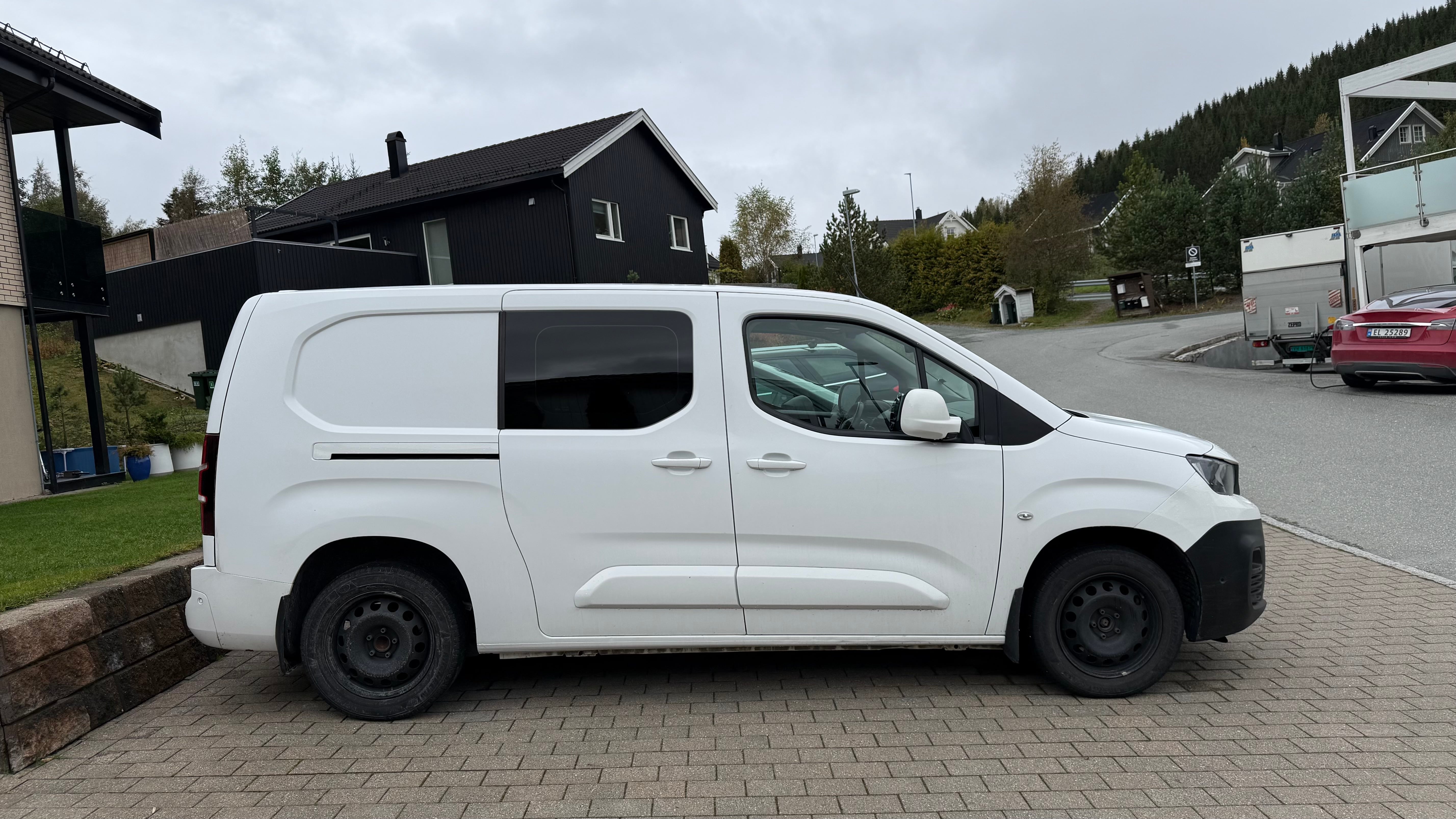 Peugeot Partner med Aircondition
