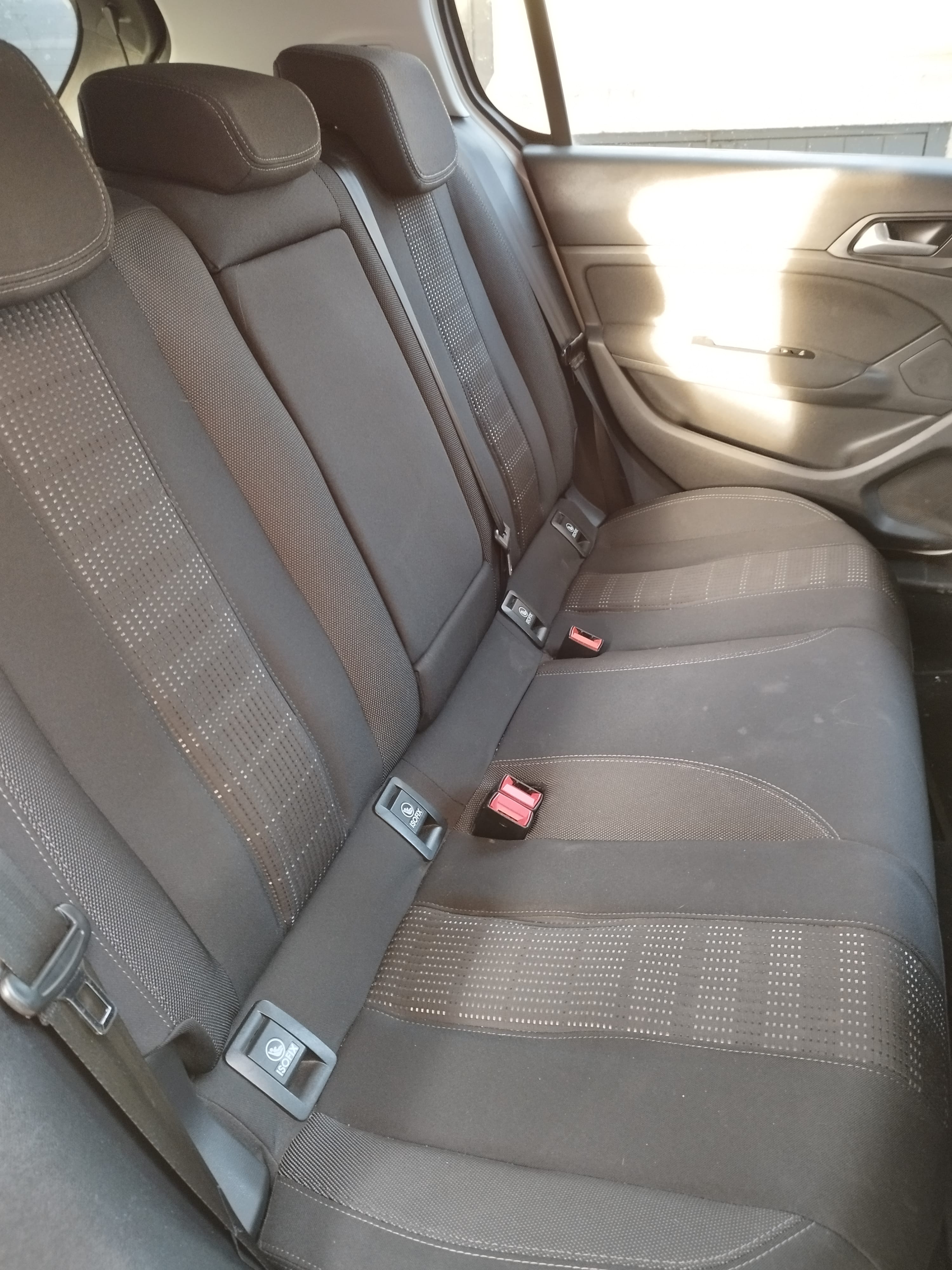 Peugeot 308 met Dakkoffer