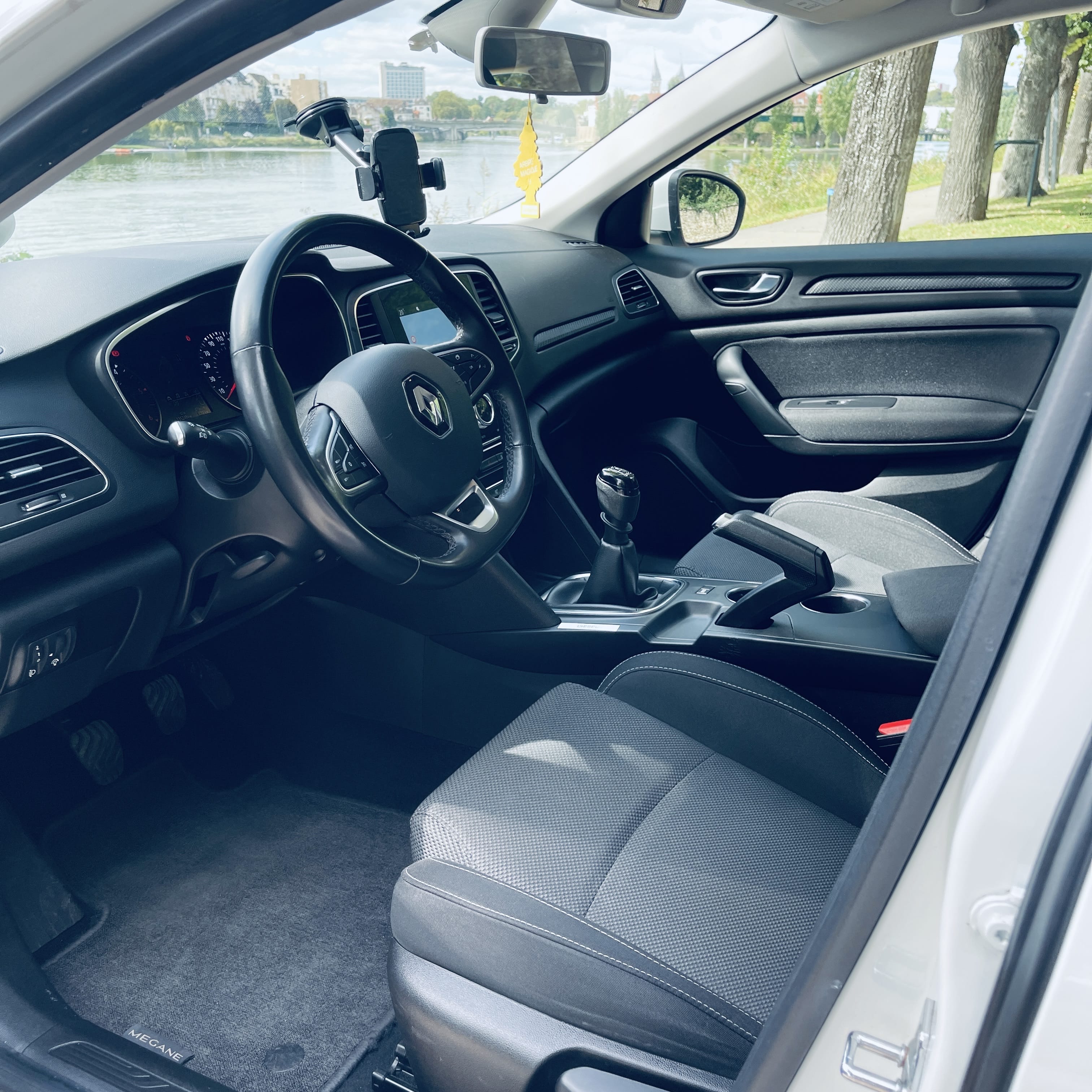 Renault Mégane 1.5 DCI avec Entrée audio / iPod