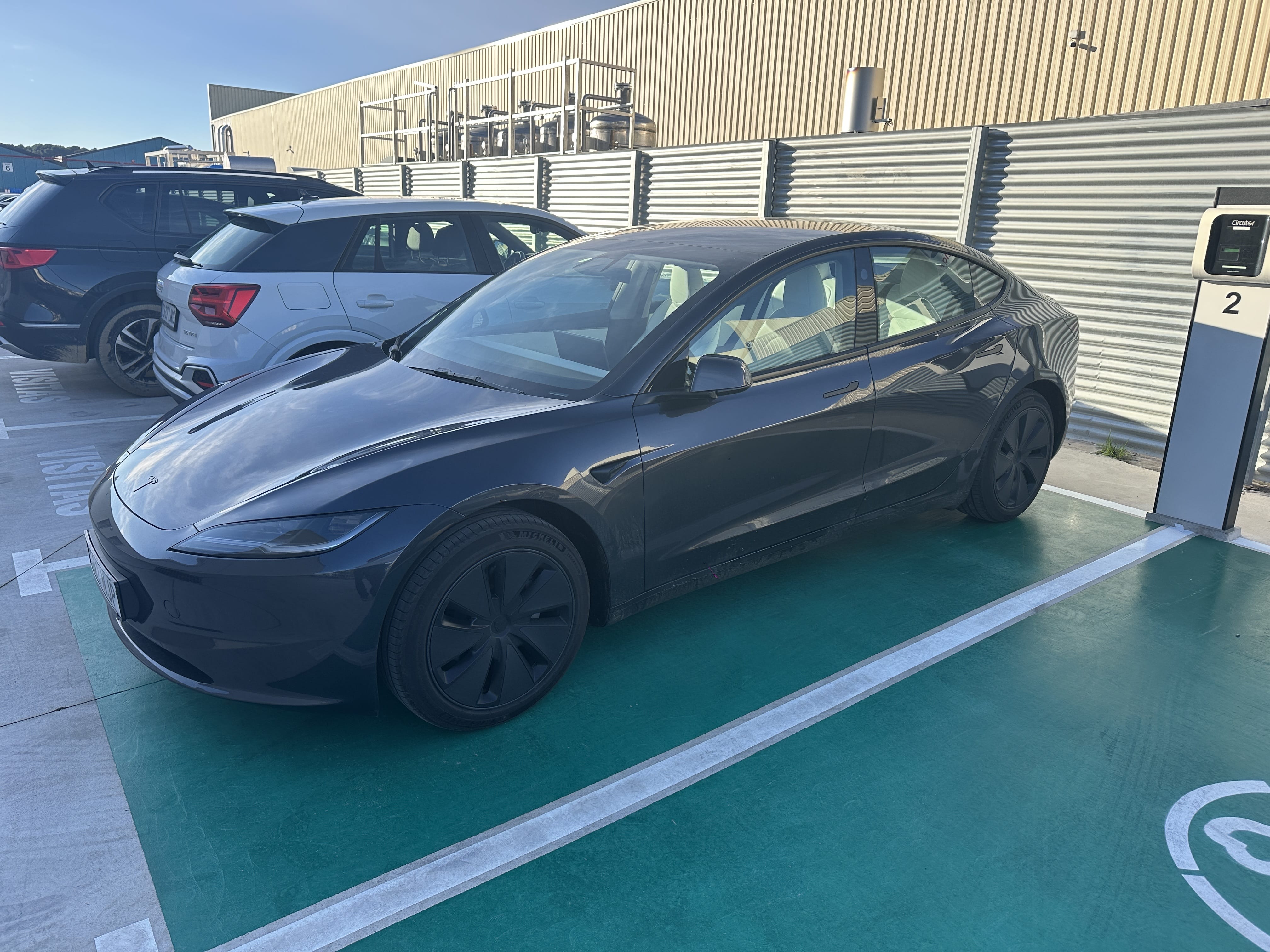 Tesla Model 3 Standard Range, 2025, Eléctrico, Automático