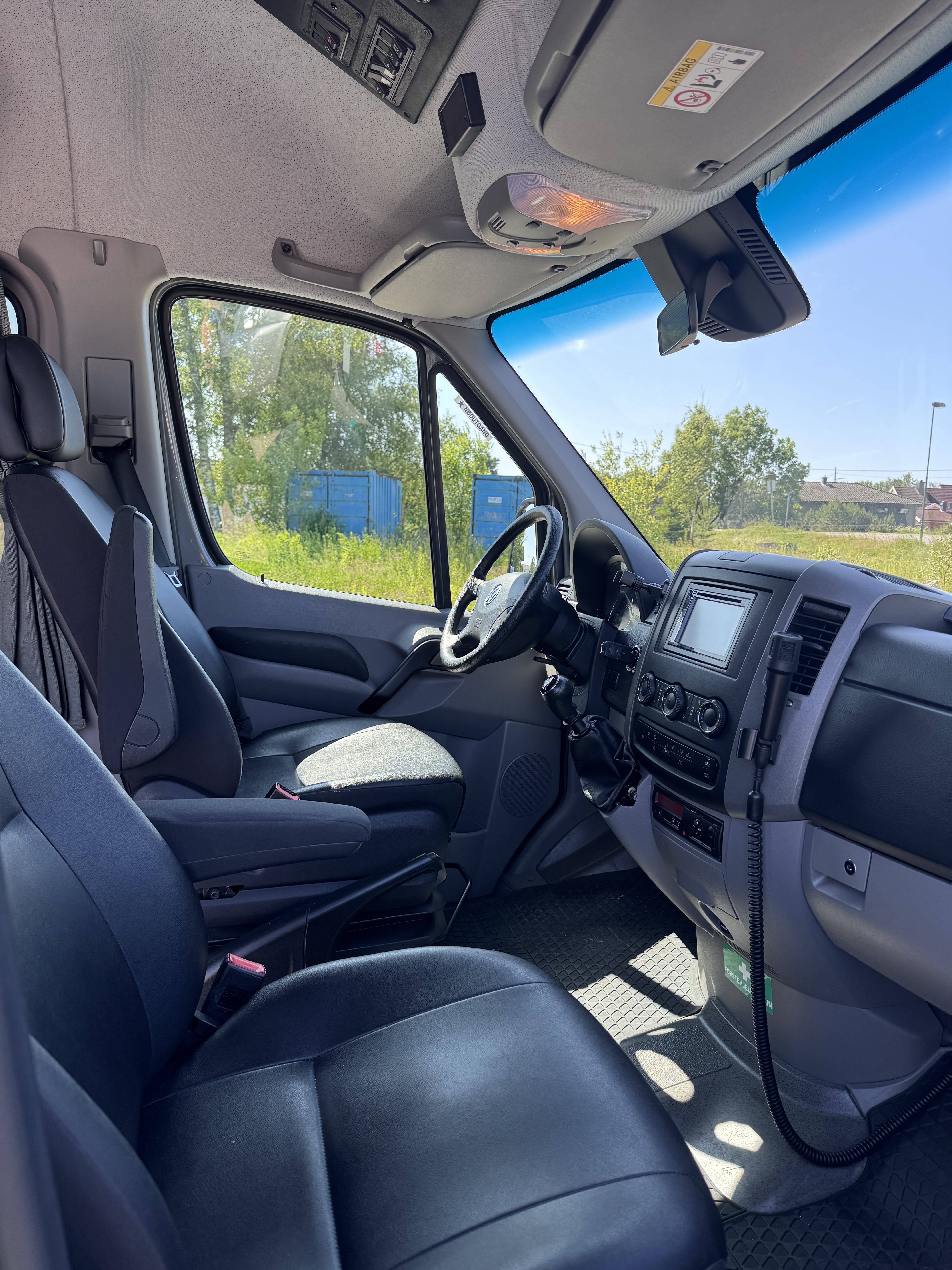 Volkswagen Crafter Combi 17 seter med Tilhengerfeste