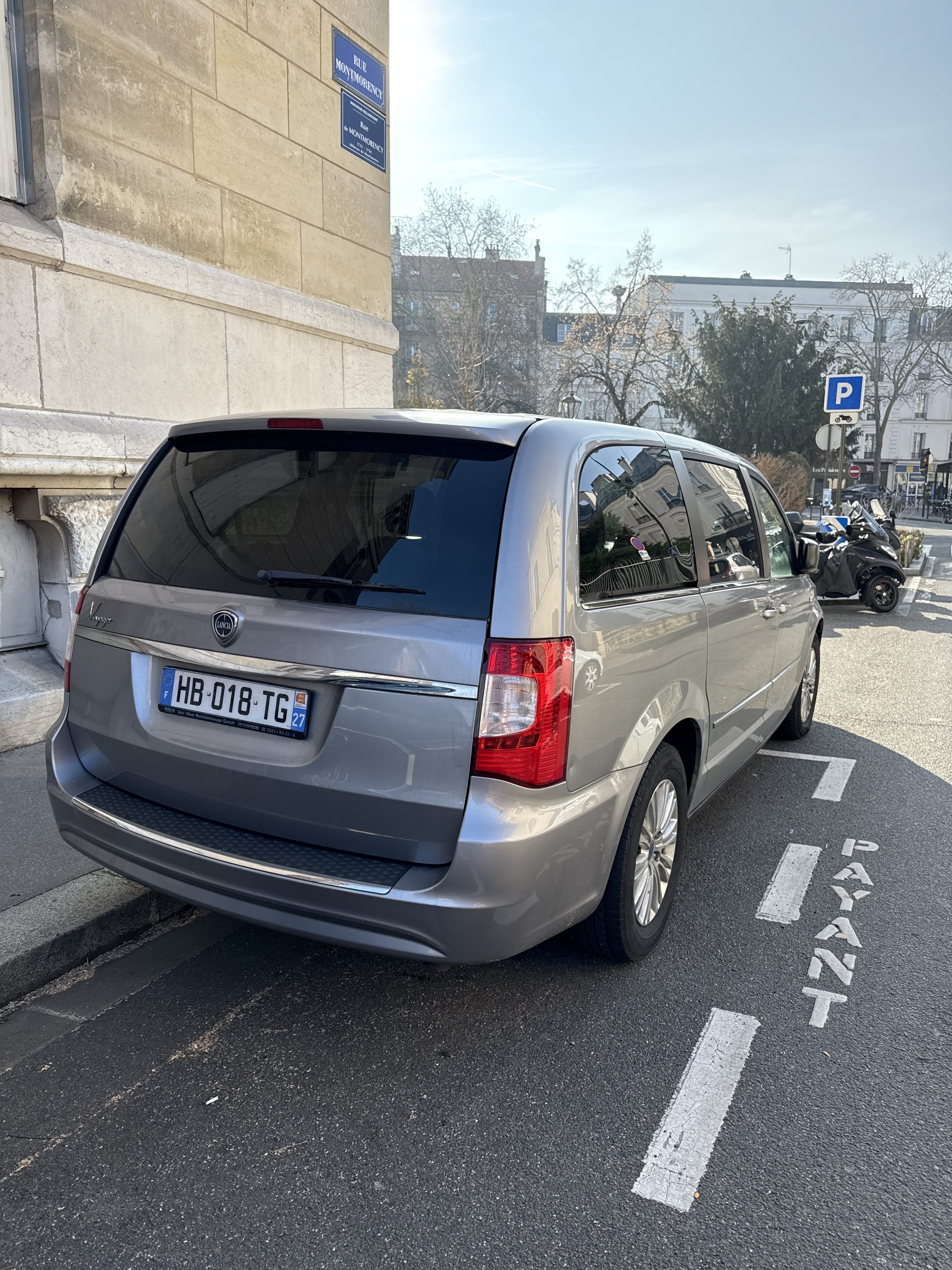 Lancia Voyager 2.8 diesel 177 cv avec GPS