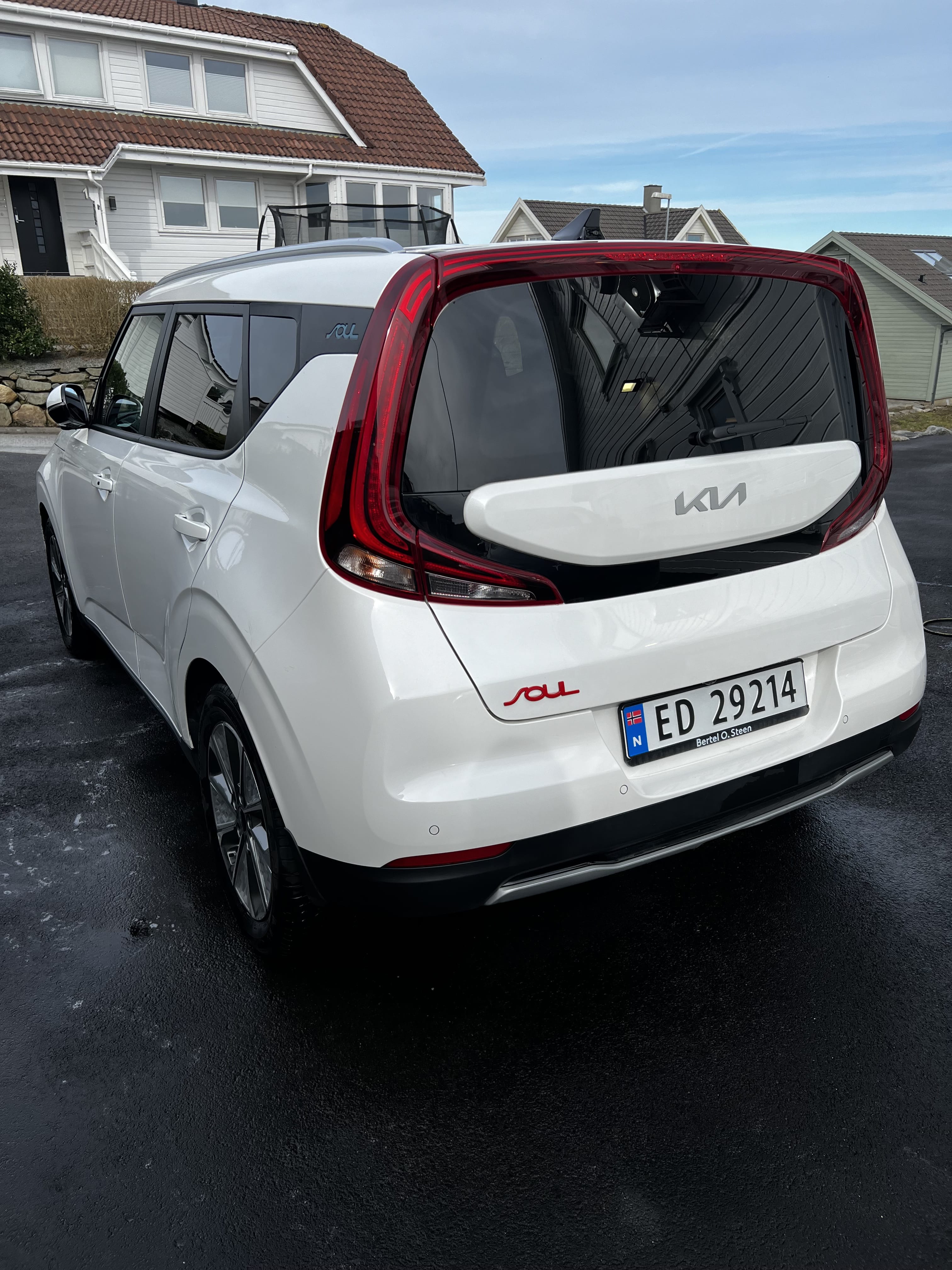 Kia E-Soul Exclusive - 64 kWt med GPS