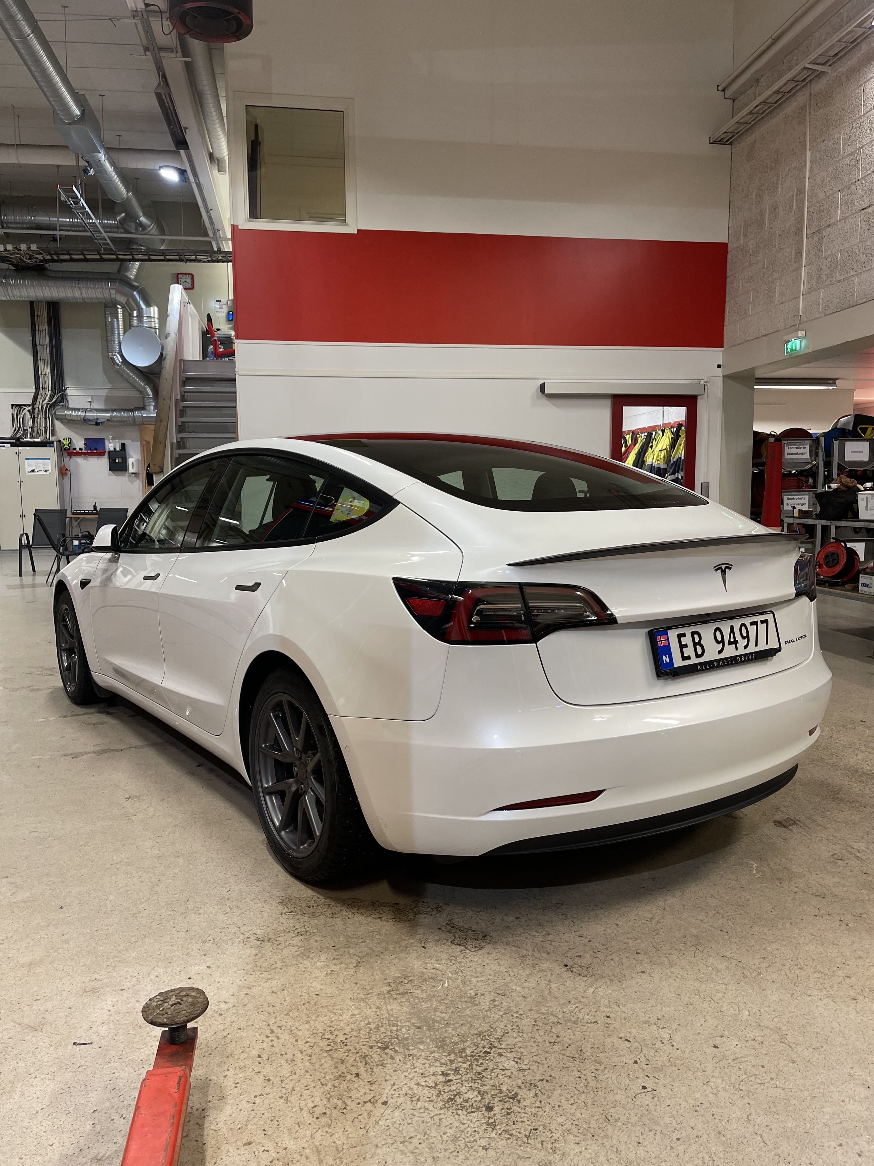 Tesla Model 3 med Ryggekamera