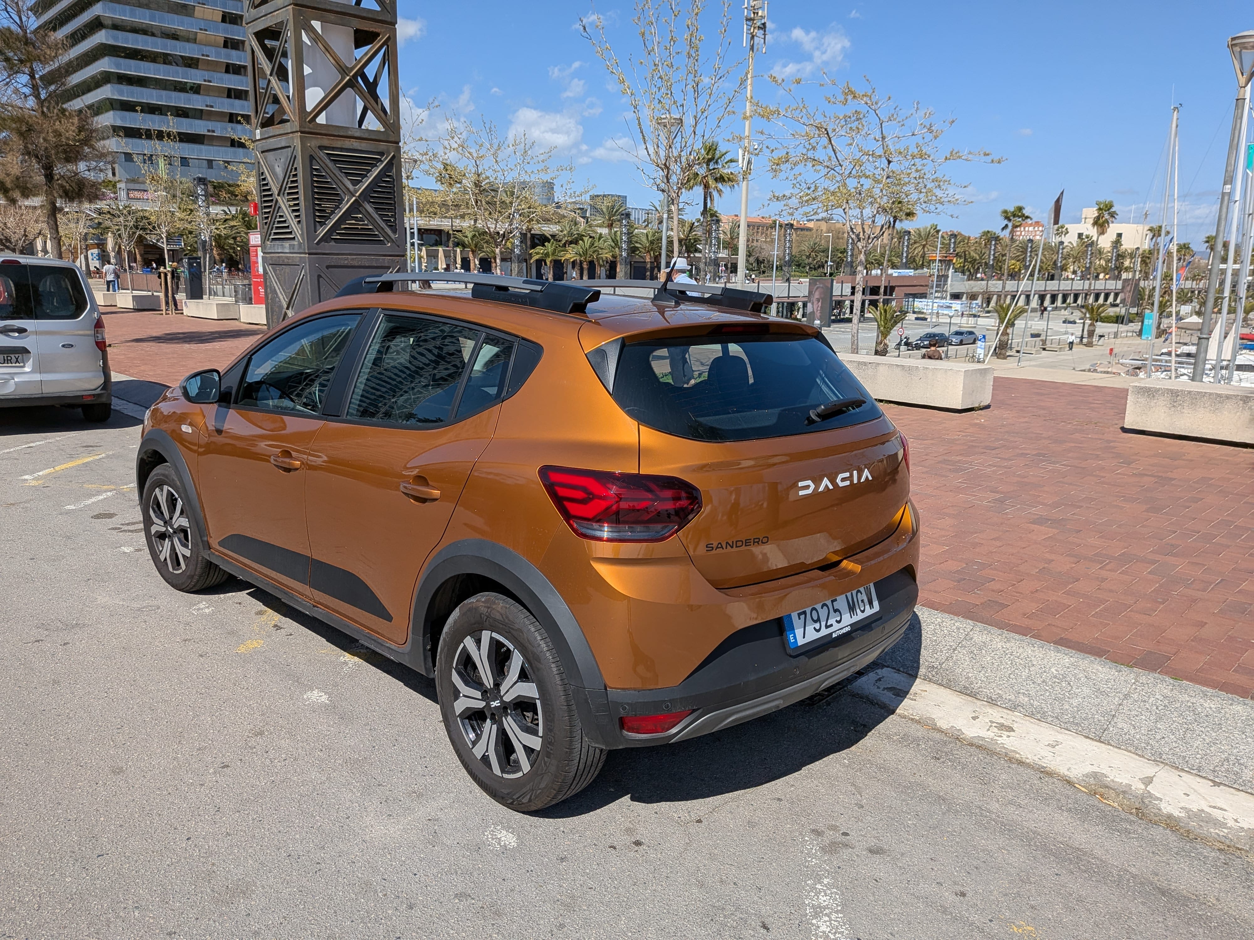 Dacia Sandero Stepway 1.0 TCe 90cv mit Rückfahrkamera