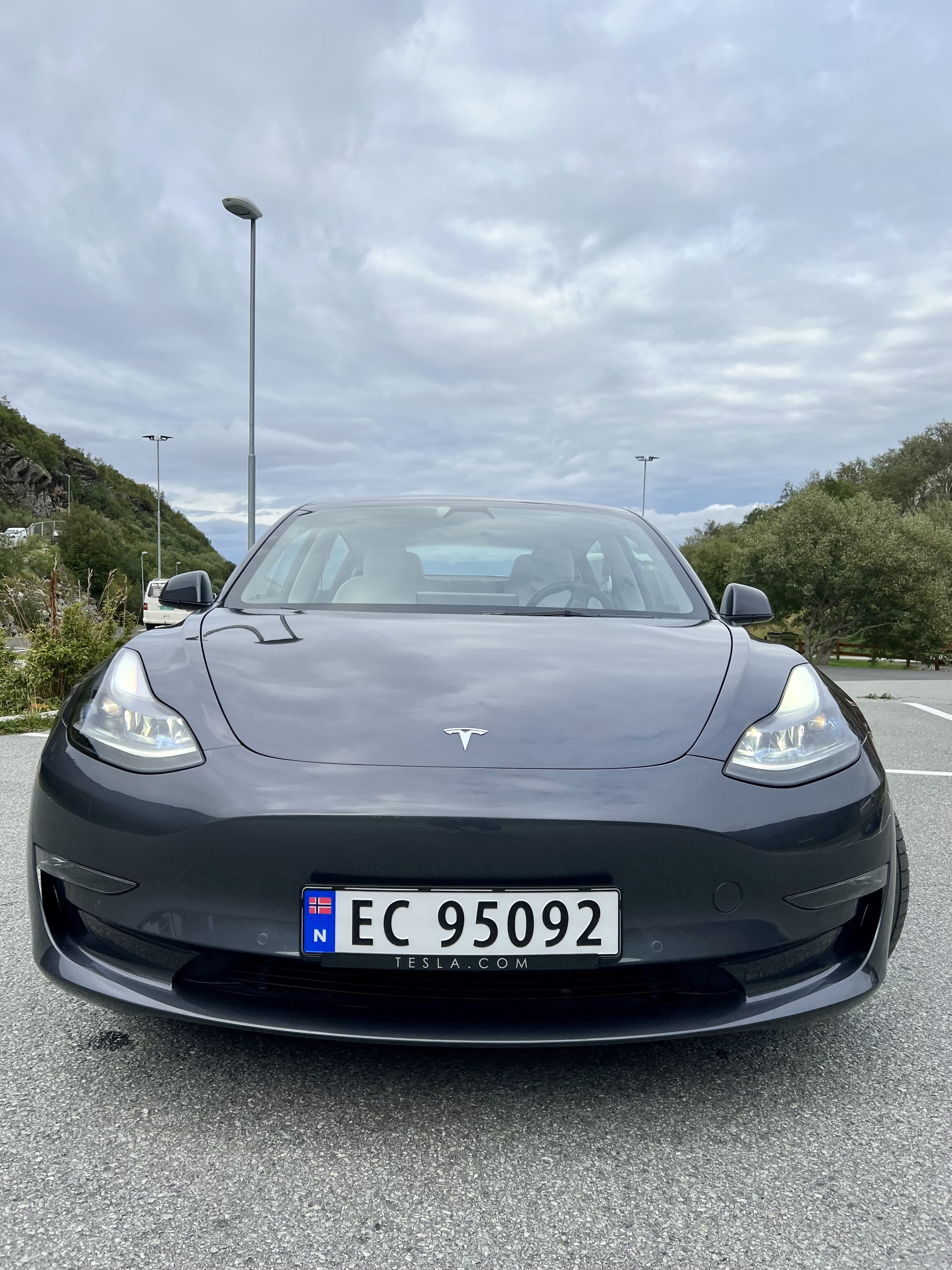 Tesla Model 3 Long Range med Dashcam