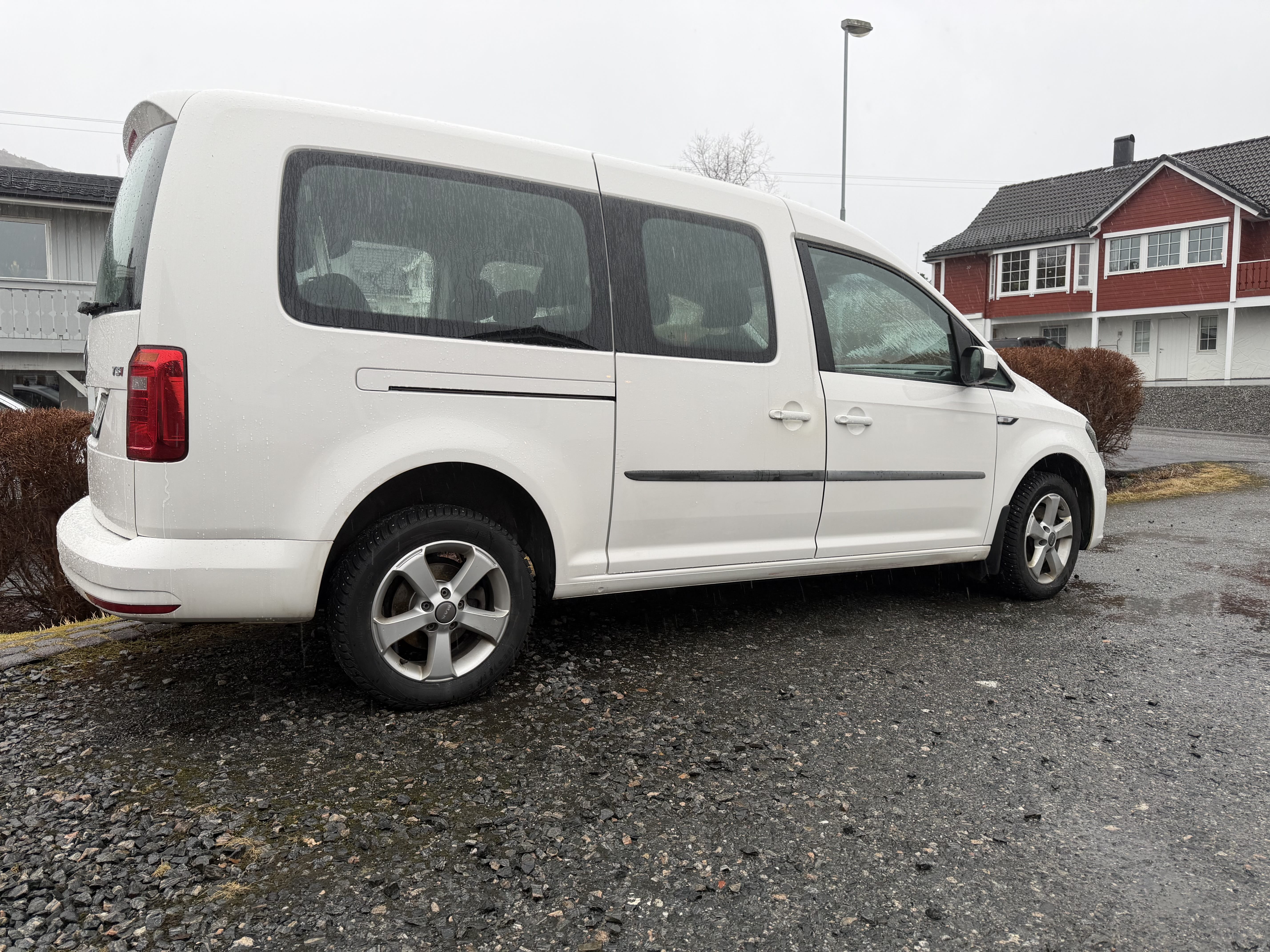 Volkswagen Caddy Maxi med Babysete