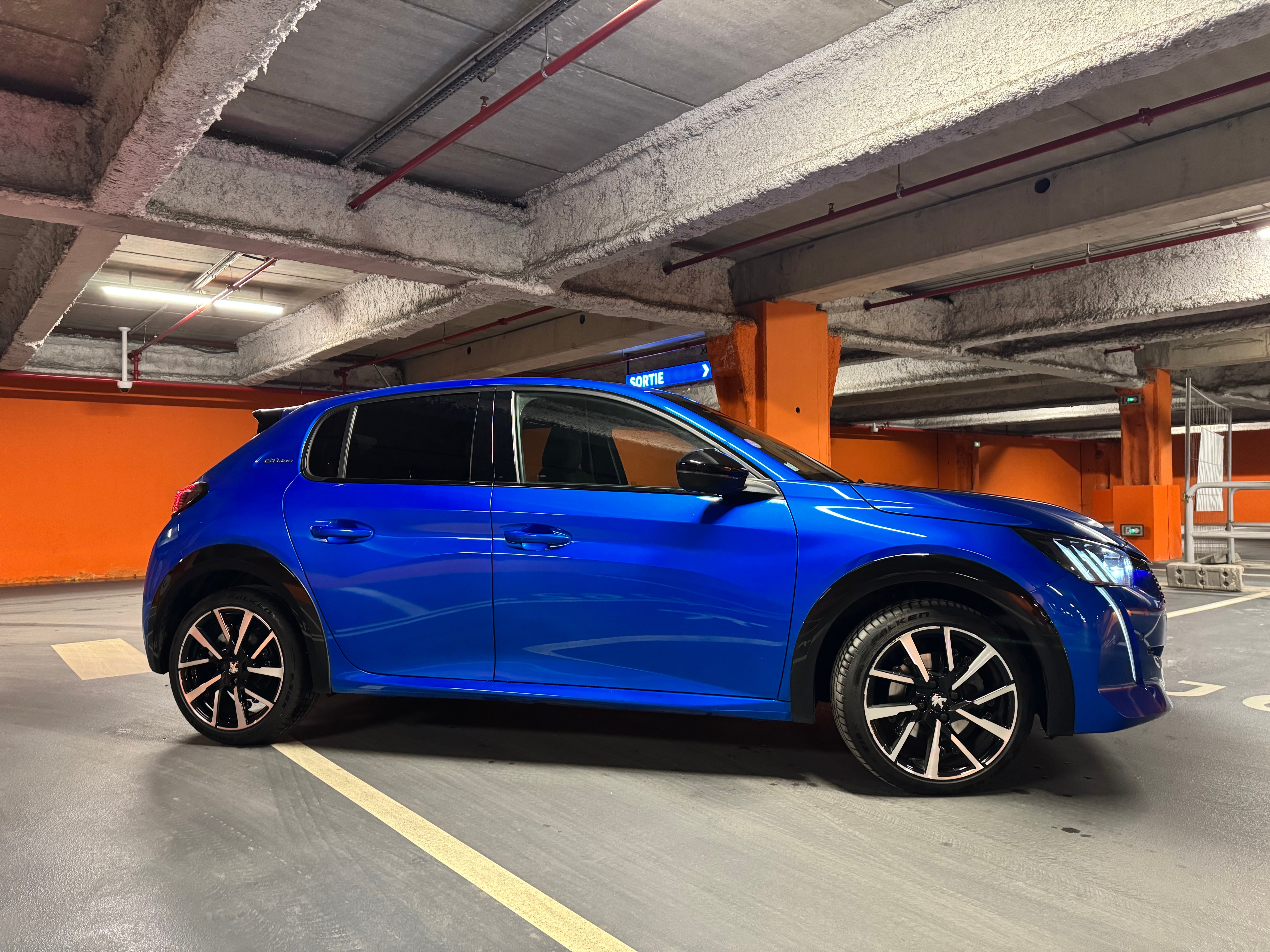 Peugeot 208 GT Line avec Climatisation
