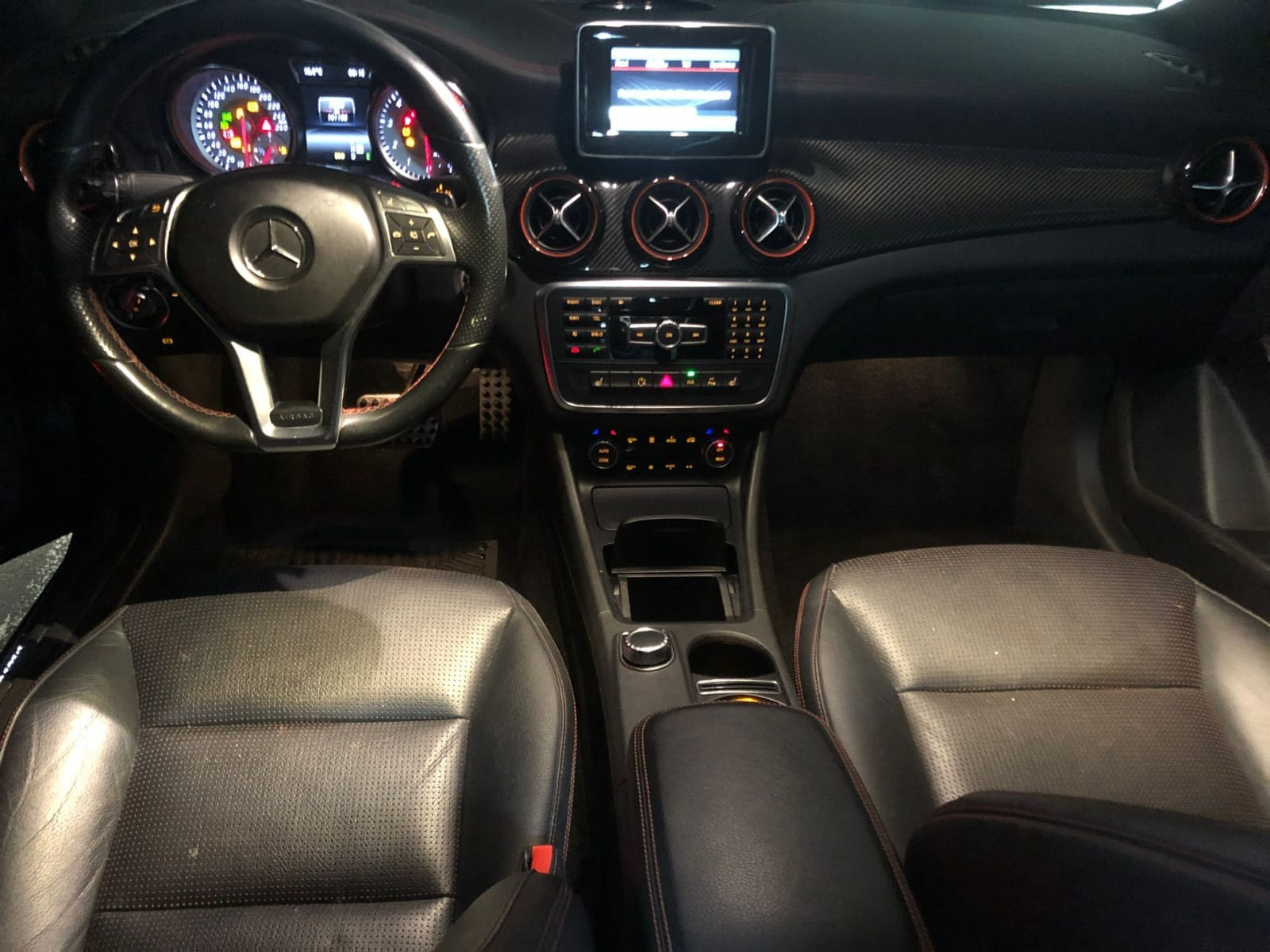 Mercedes-Benz CLA 250 4MATIC avec Entrée audio / iPod