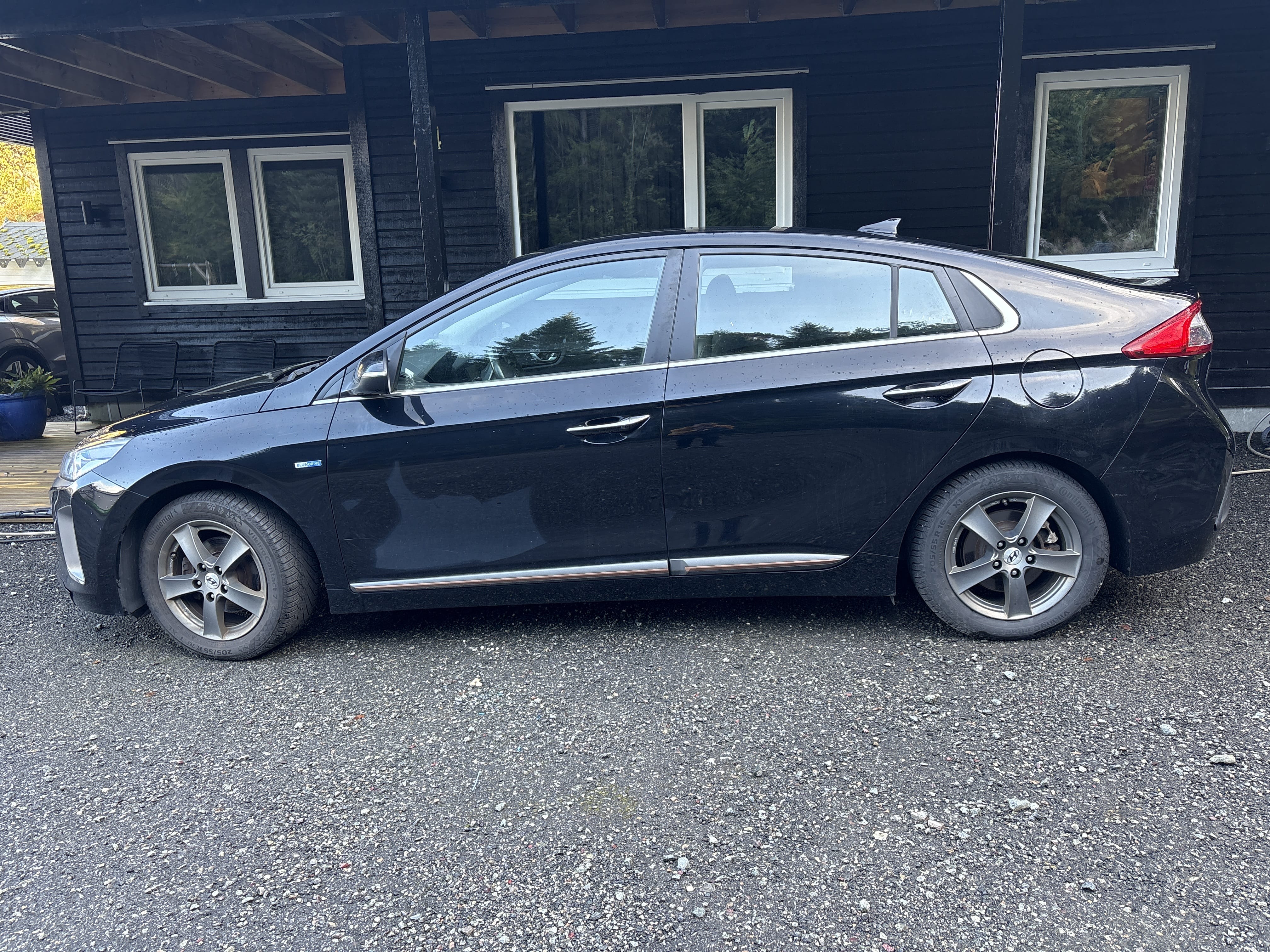 Hyundai Ioniq med Aircondition