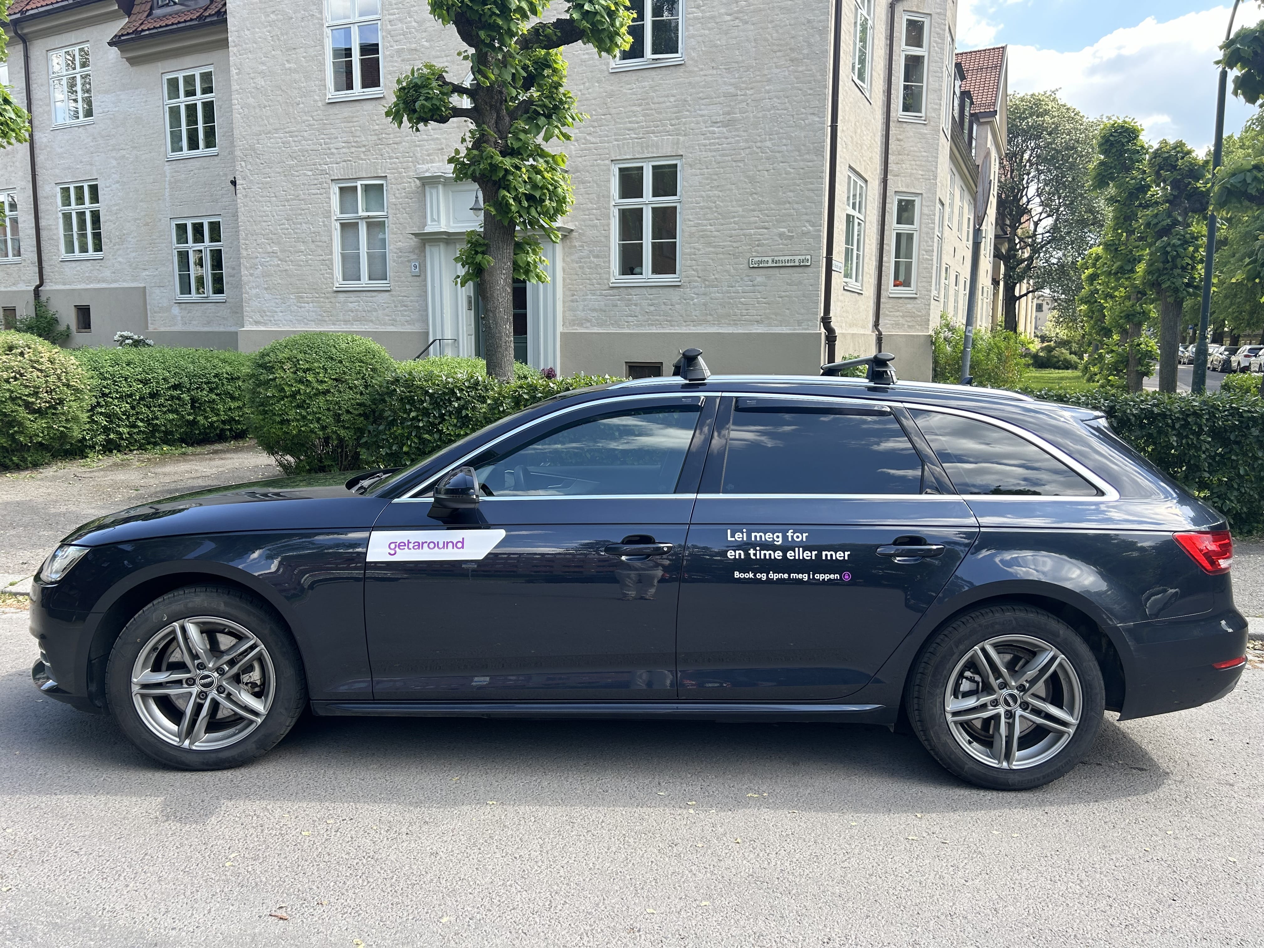 Audi A4 with Air conditioning