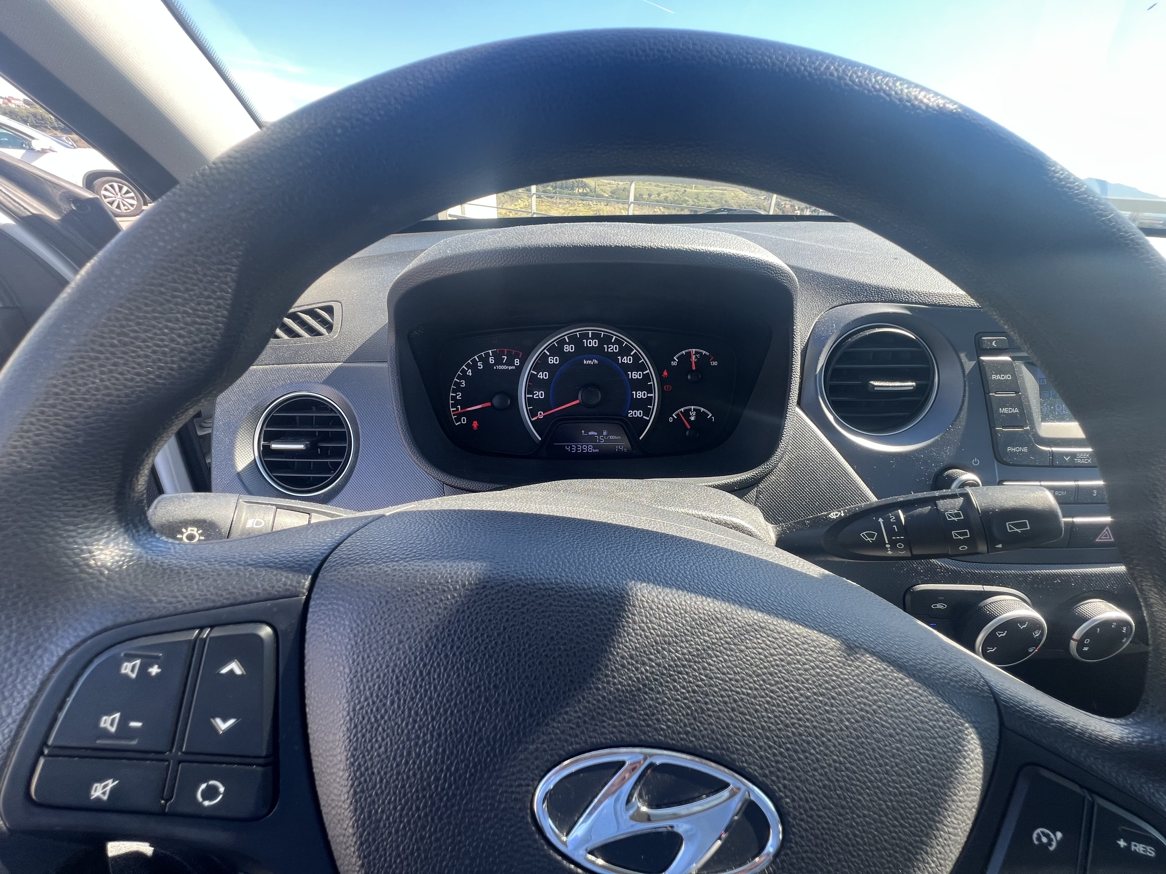 Hyundai i10 1.2 Essence met Audio- / iPod-ingang