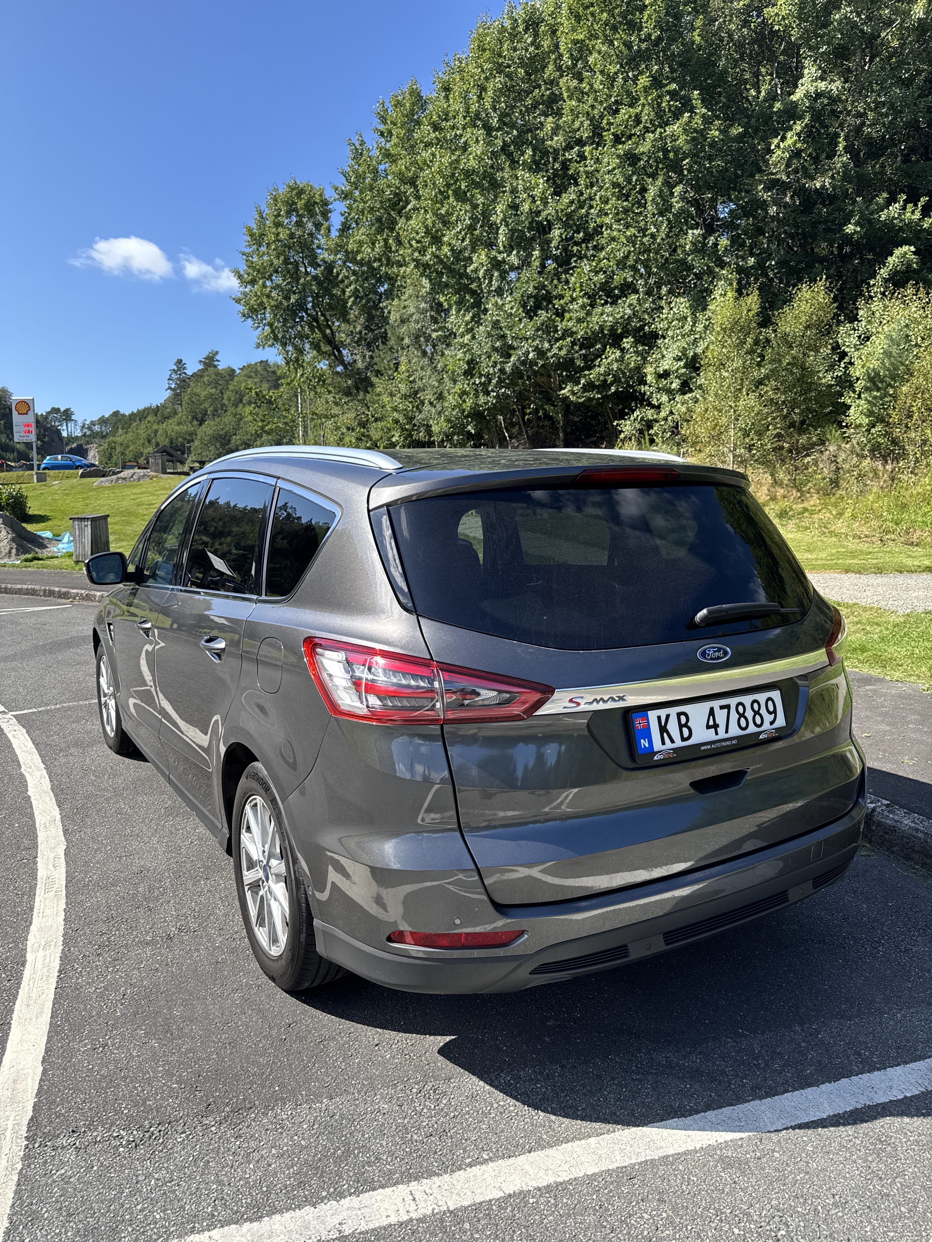 Ford S-Max with GPS