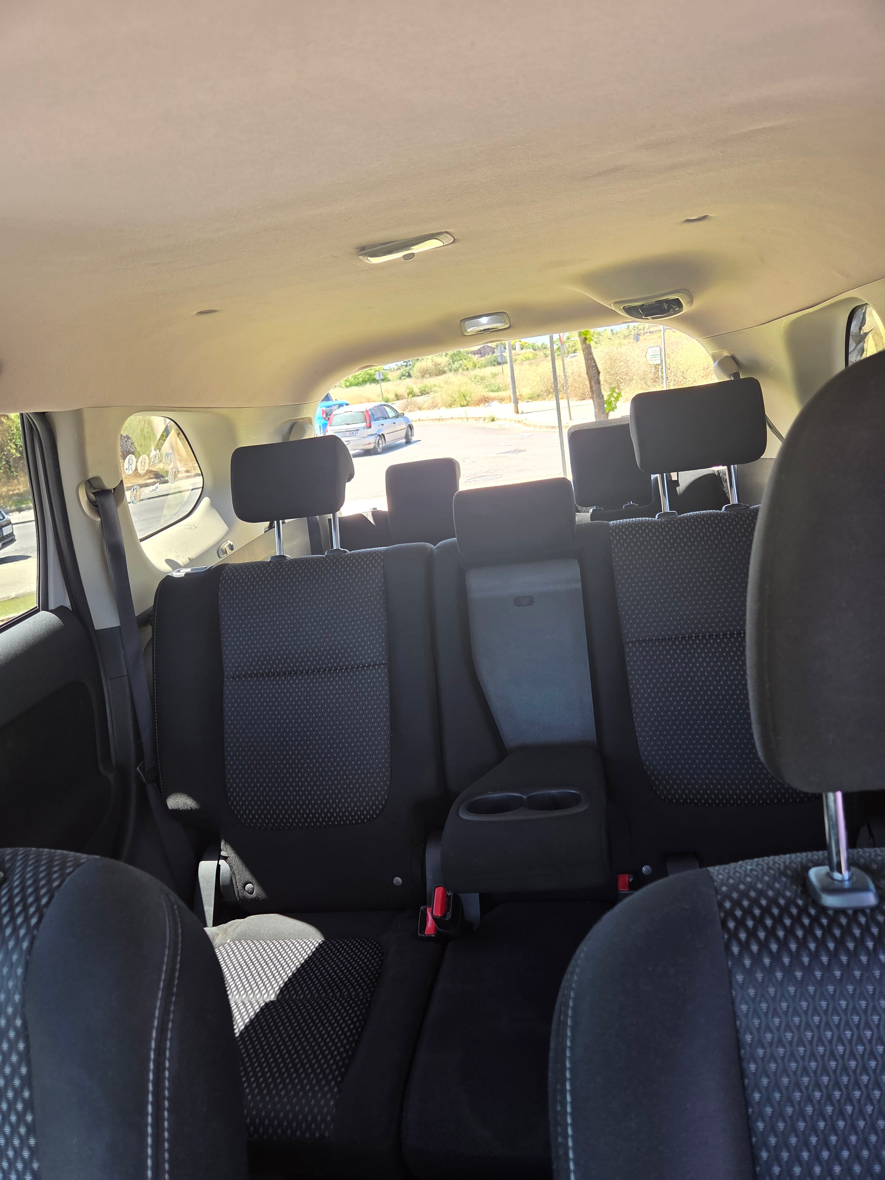 Mitsubishi Outlander Sport LE