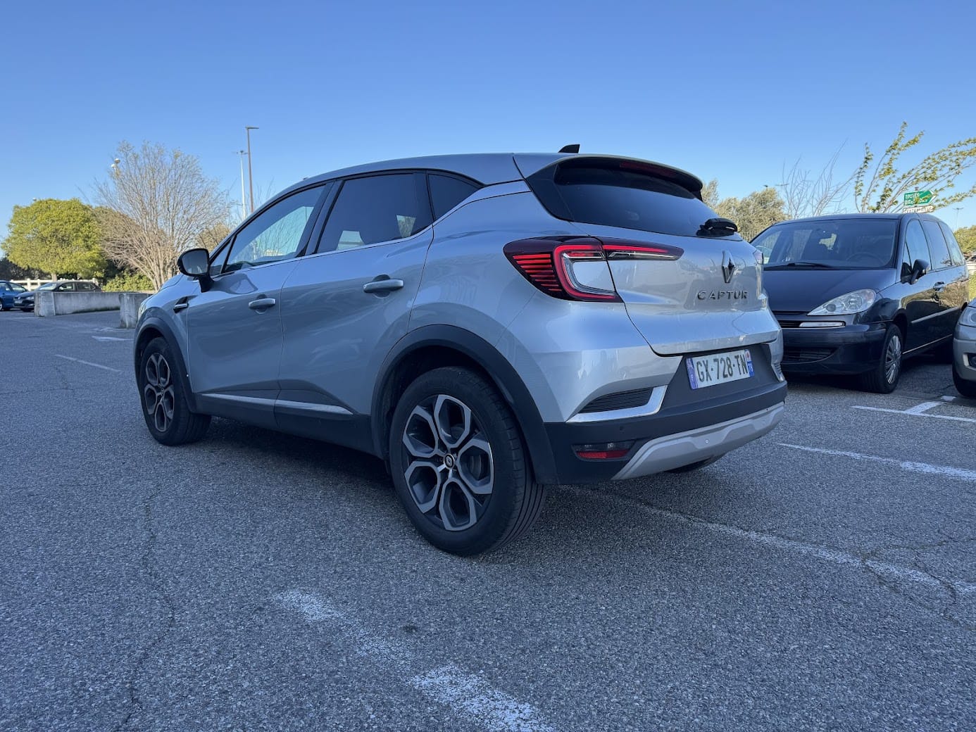 Renault Captur Hybride Ess BV auto GX728TN avec Caméra de recul
