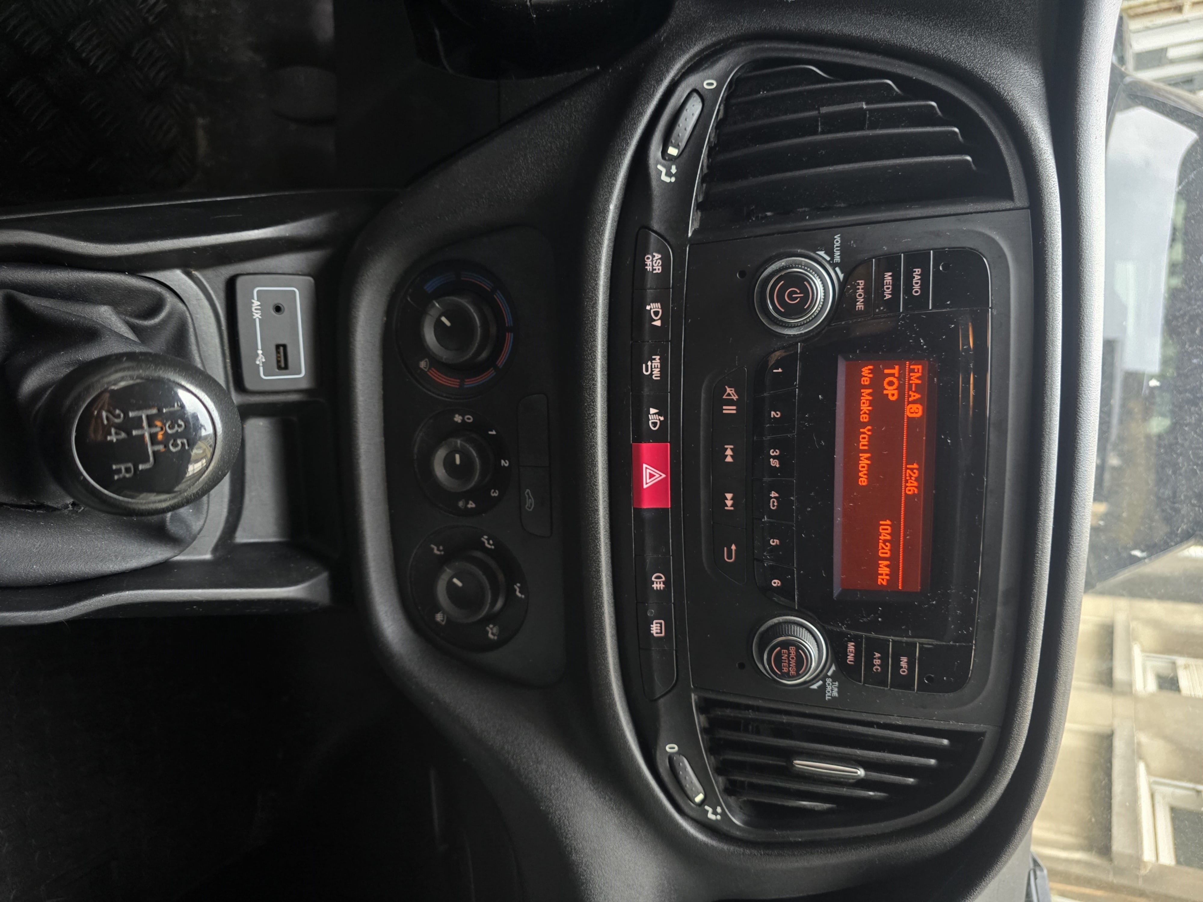 Fiat Doblo Cargo met Bluetooth audio