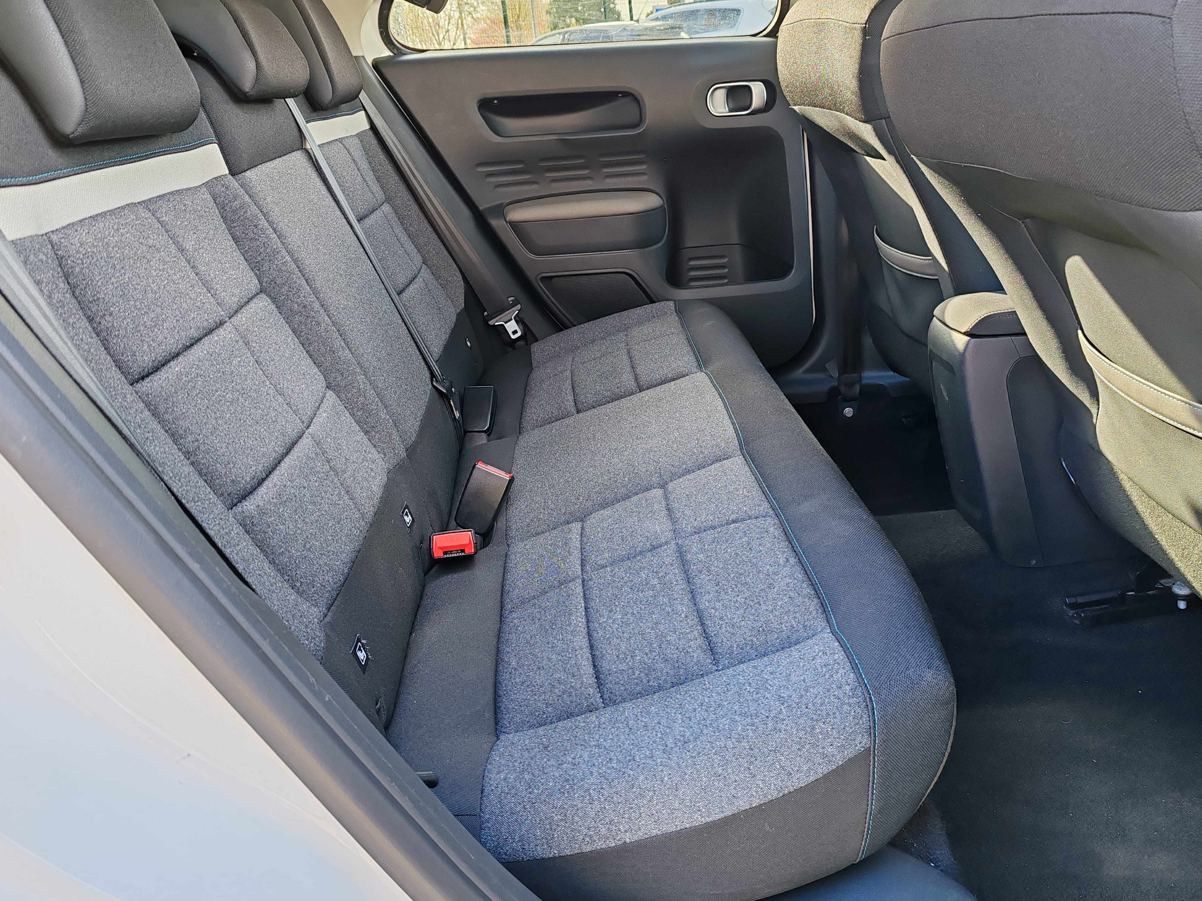 Citroen C4 Cactus avec Autoradio