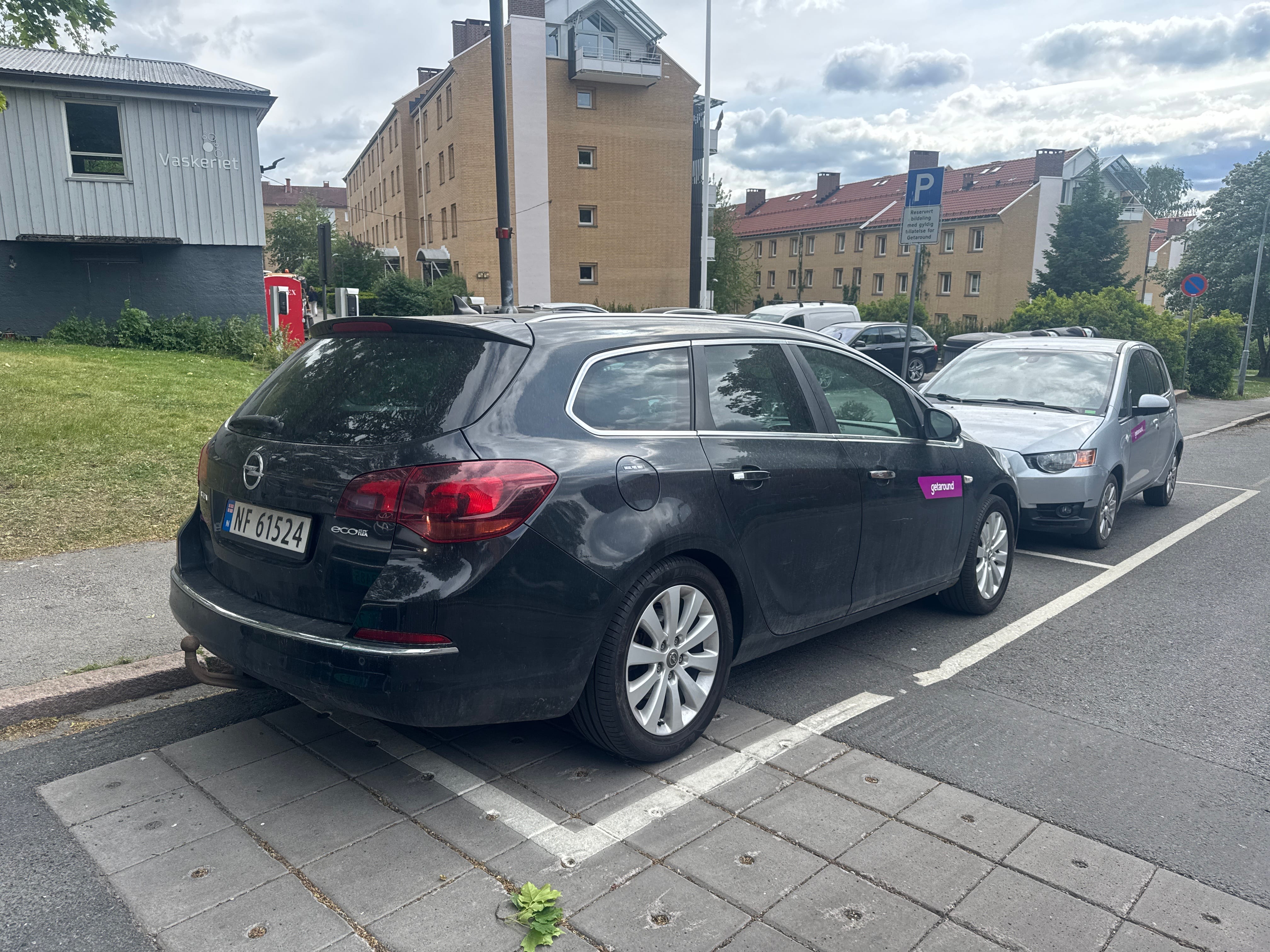 Opel Astra mit Navigationsgerät
