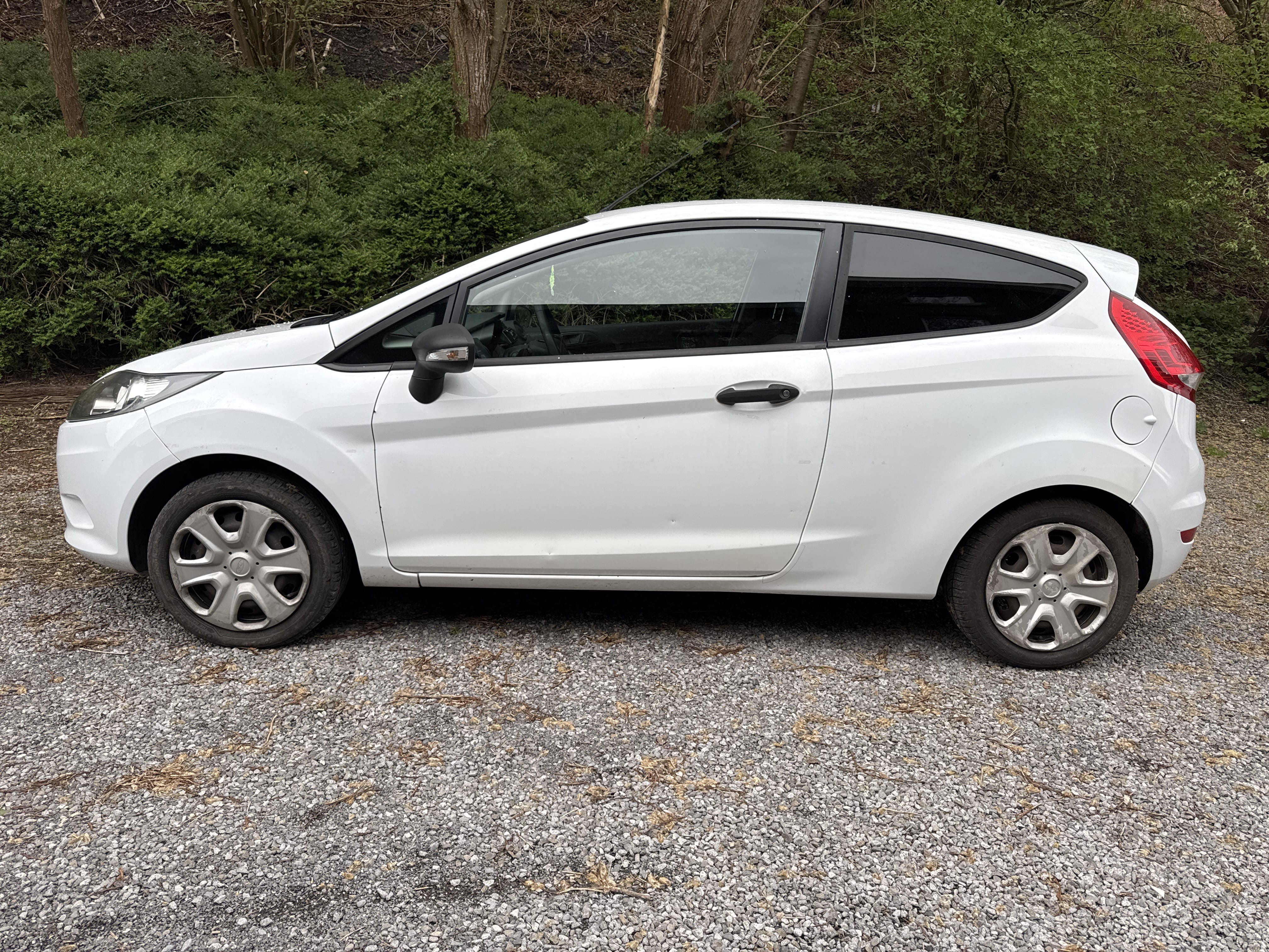 Ford Fiesta 1,4 tdi avec Climatisation