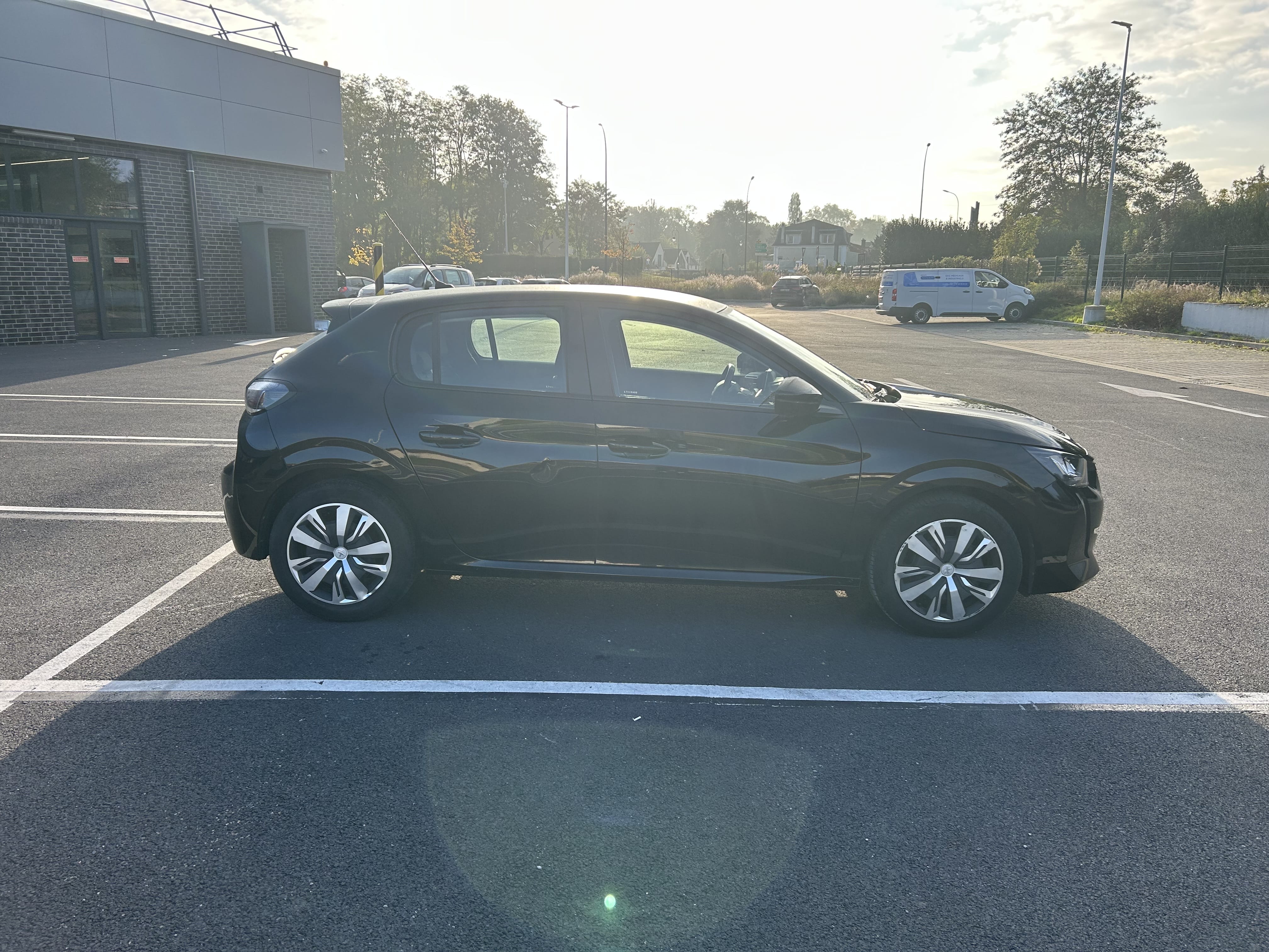 Peugeot 208 avec GPS