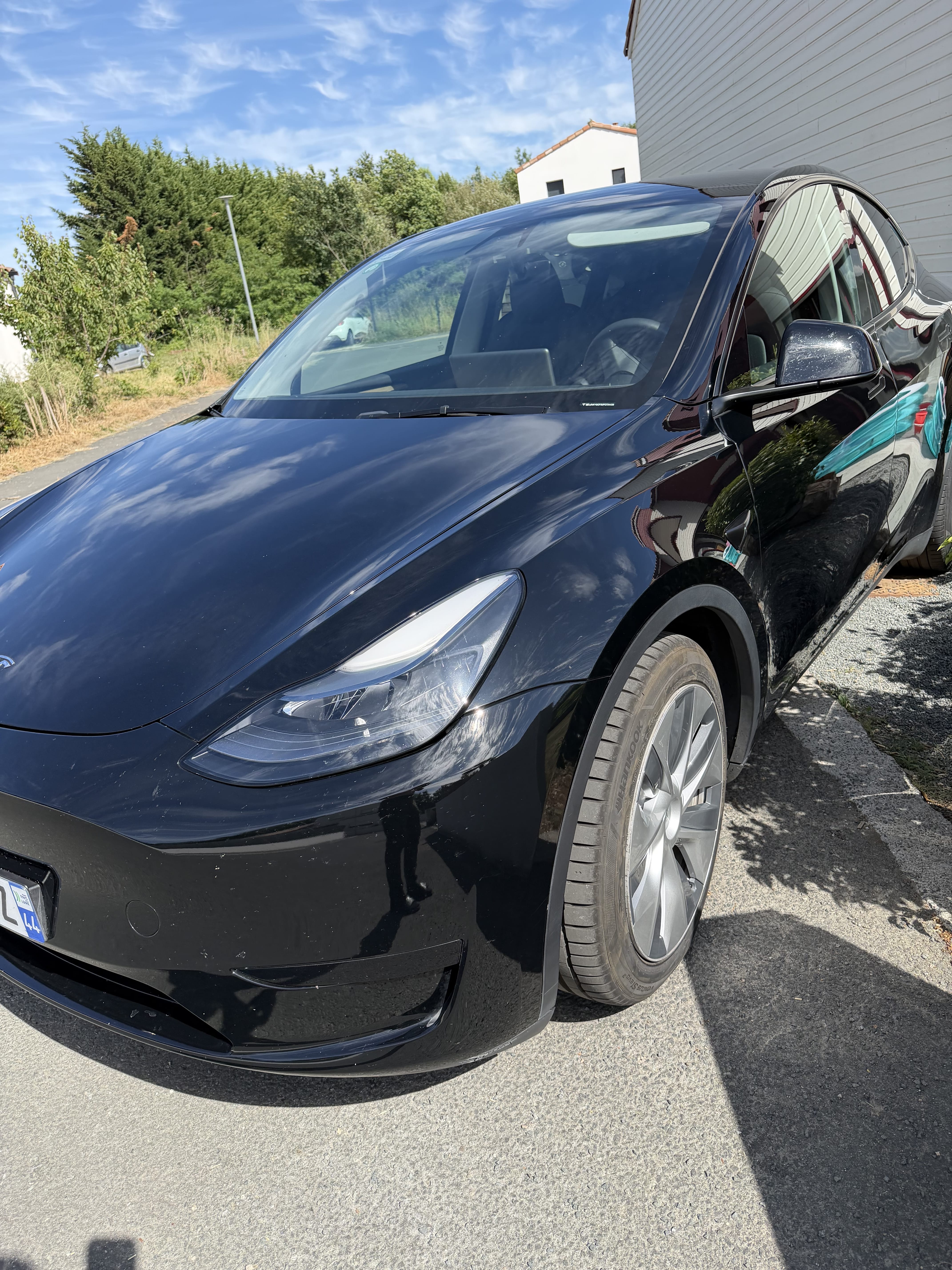 Tesla Model Y, 2023, Électrique, automatique