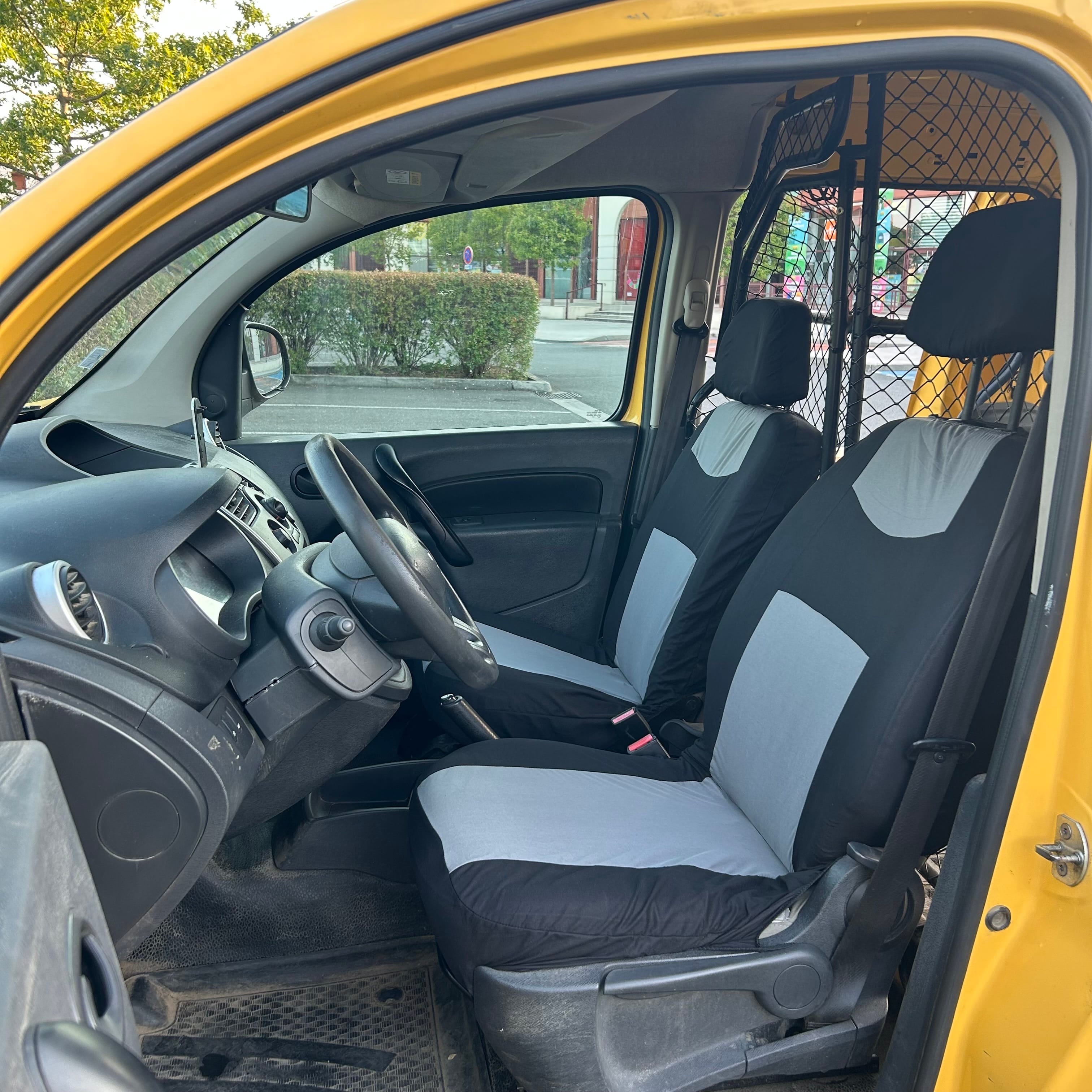 Renault Kangoo Express avec Autoradio