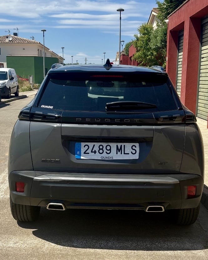 Peugeot 2008 GT con GPS