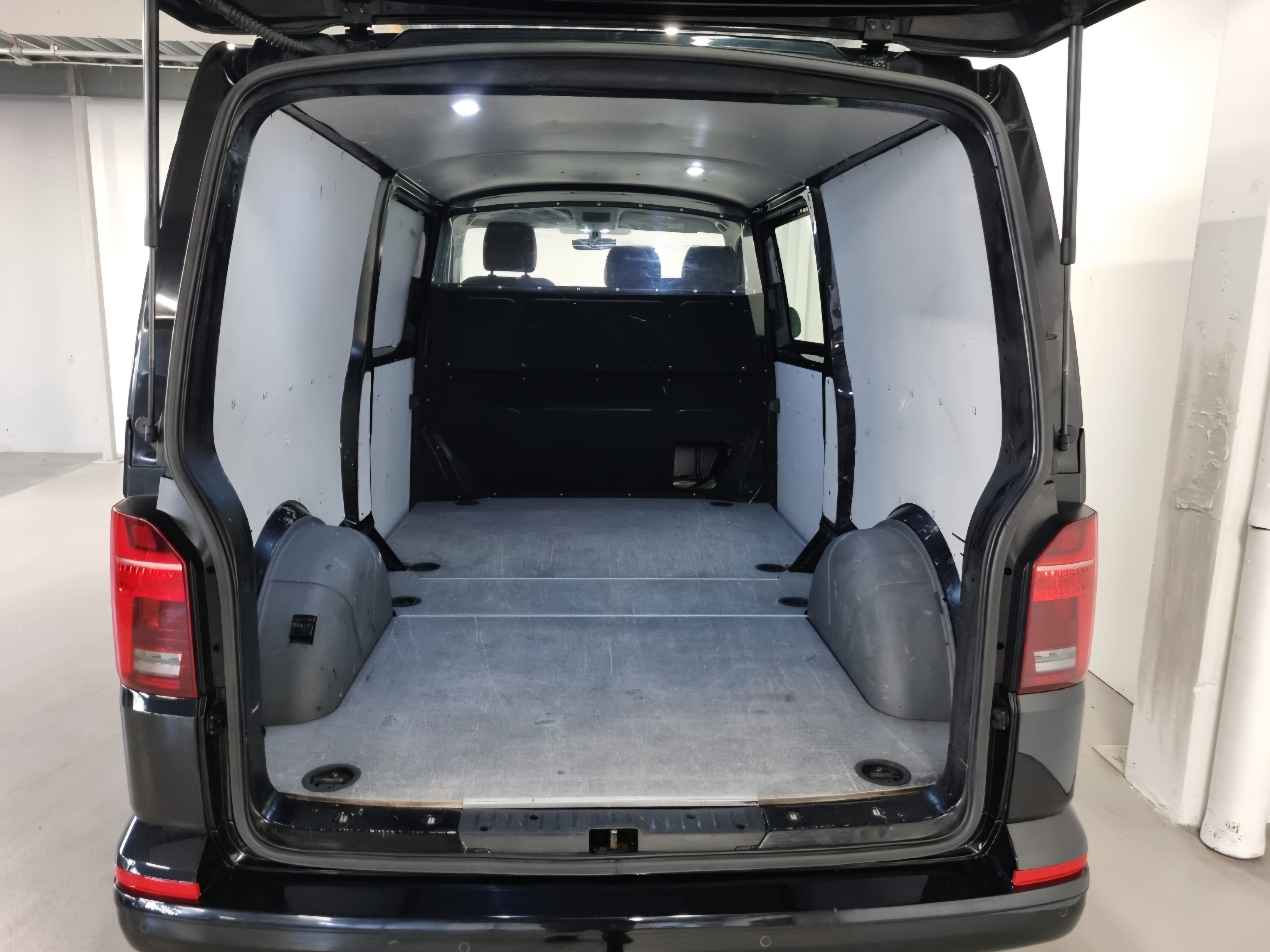 Volkswagen Transporter 2.0 TDI med Cruisekontroll