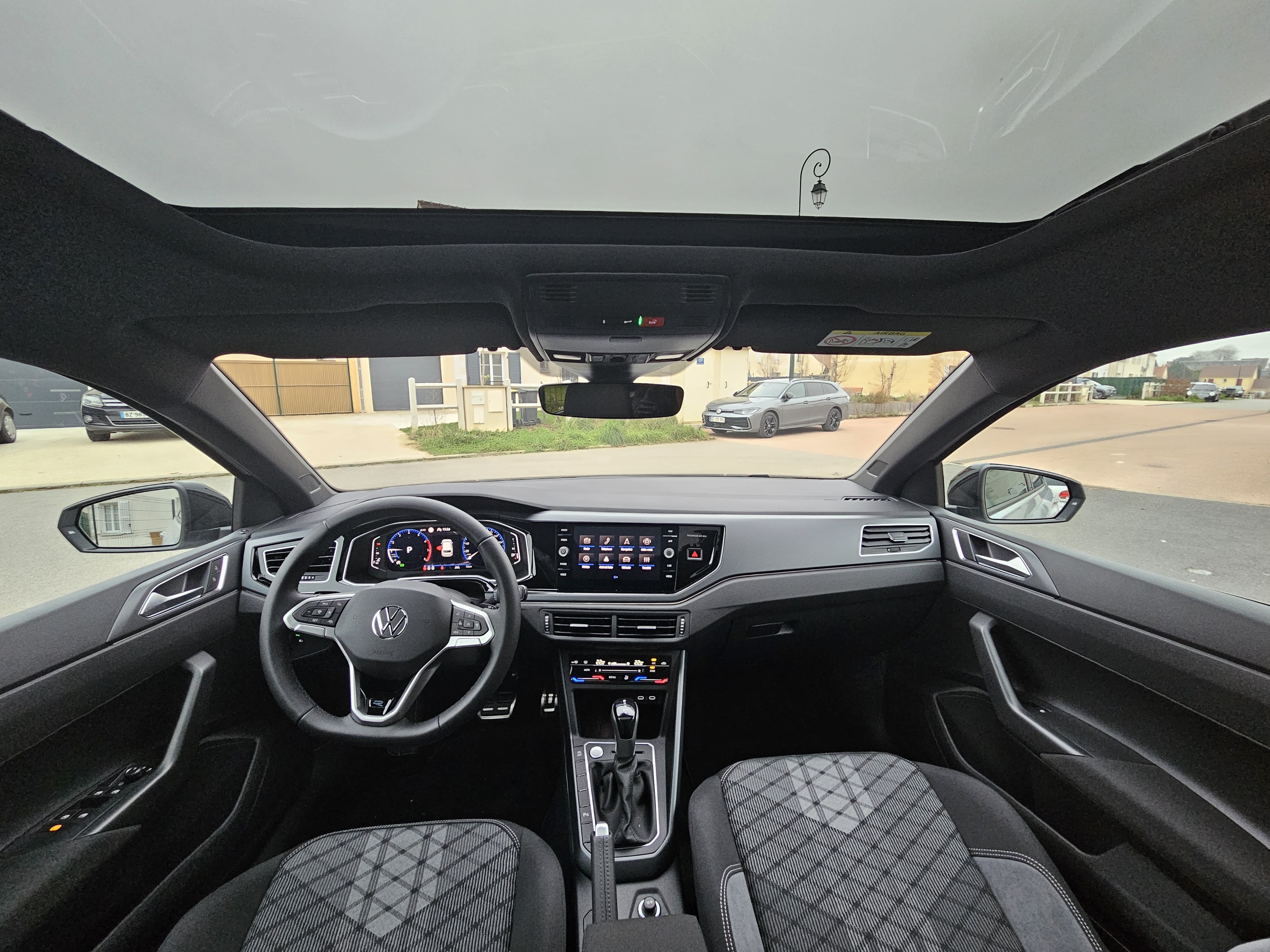 Volkswagen Polo R-Line avec GPS