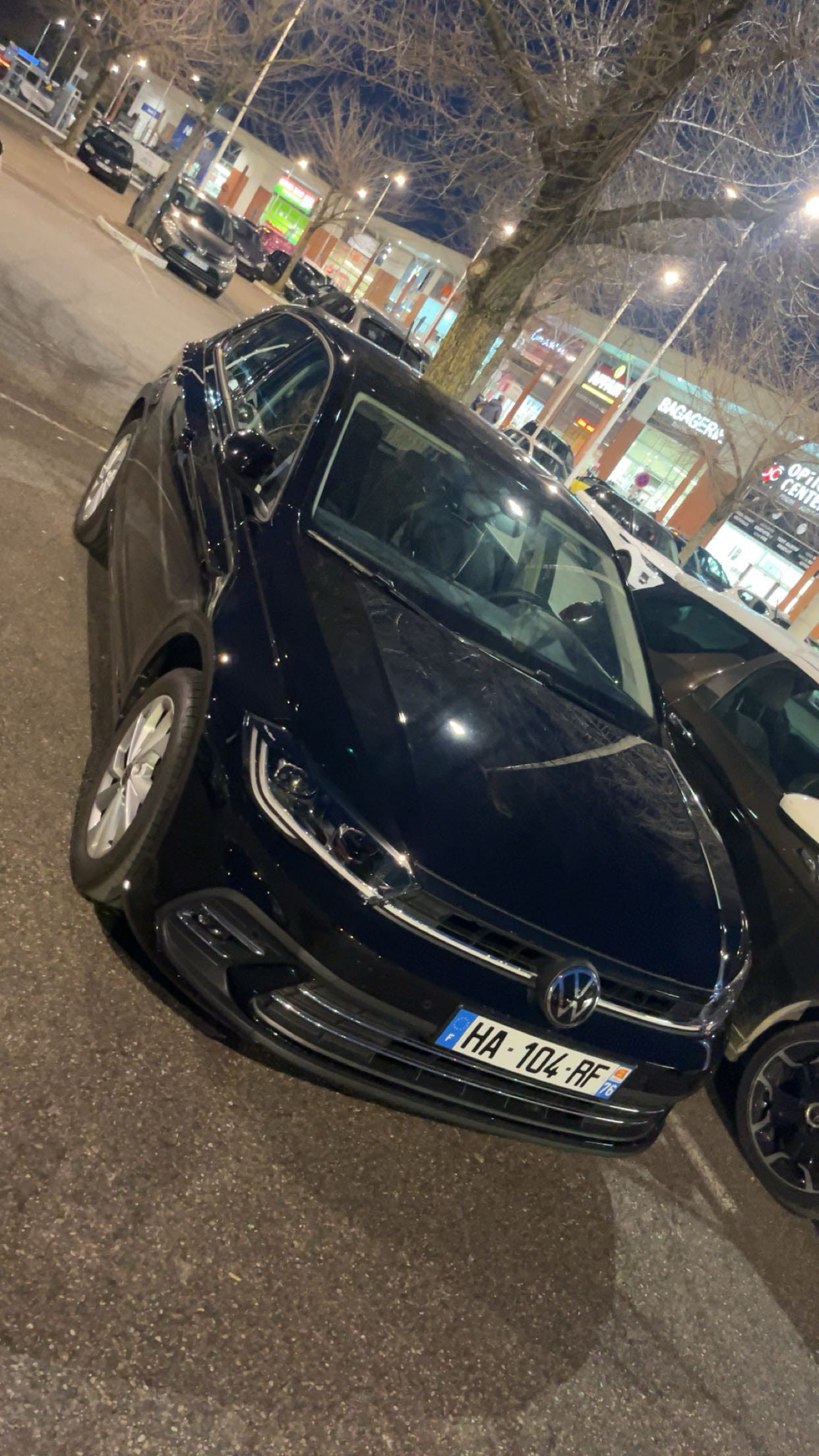 Volkswagen Polo, 2024, Essence 98, automatique