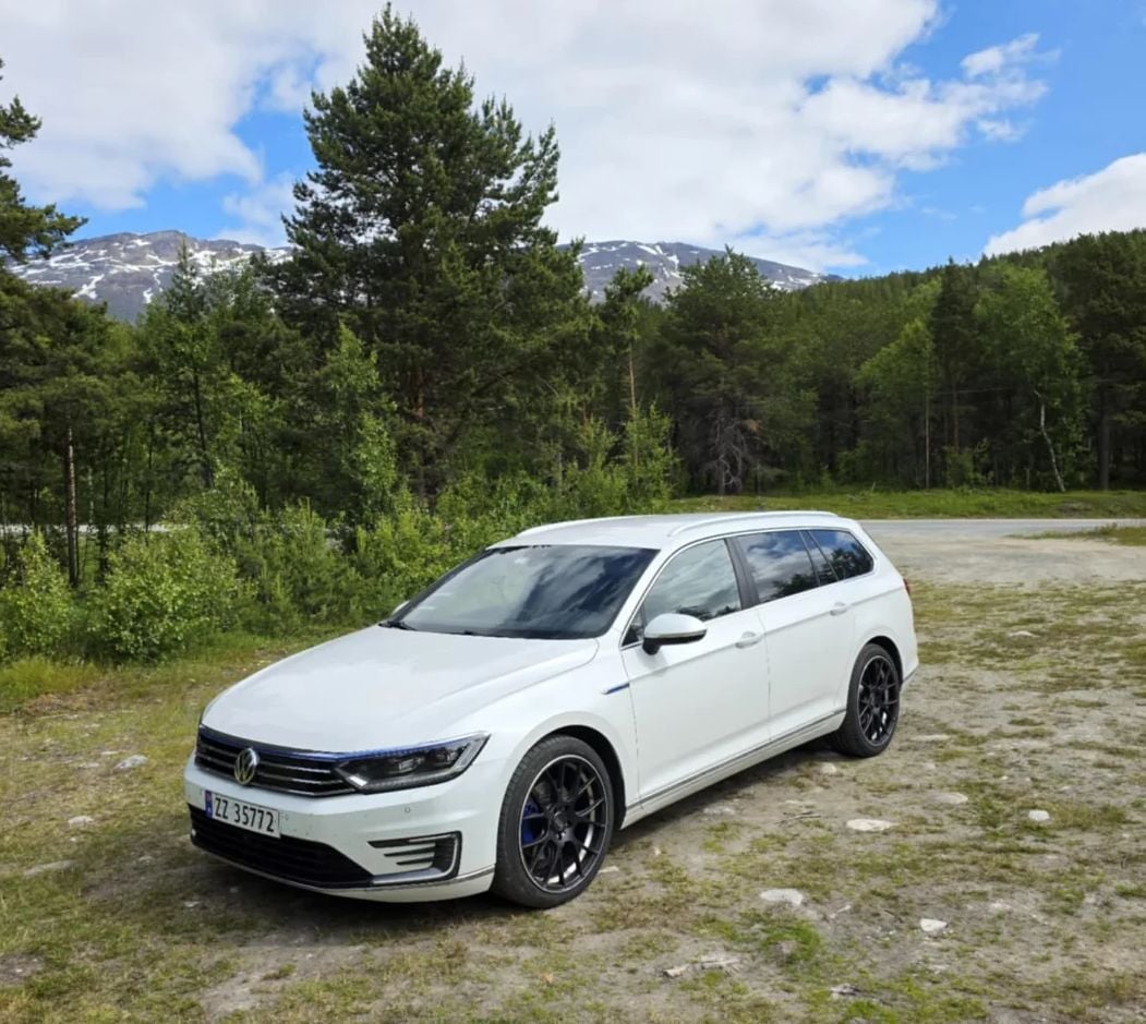 Volkswagen Passat GTE Hybrid 1.4 TSI GTE Plug-in Hybrid, 2016, Blyfri 95, automatisk