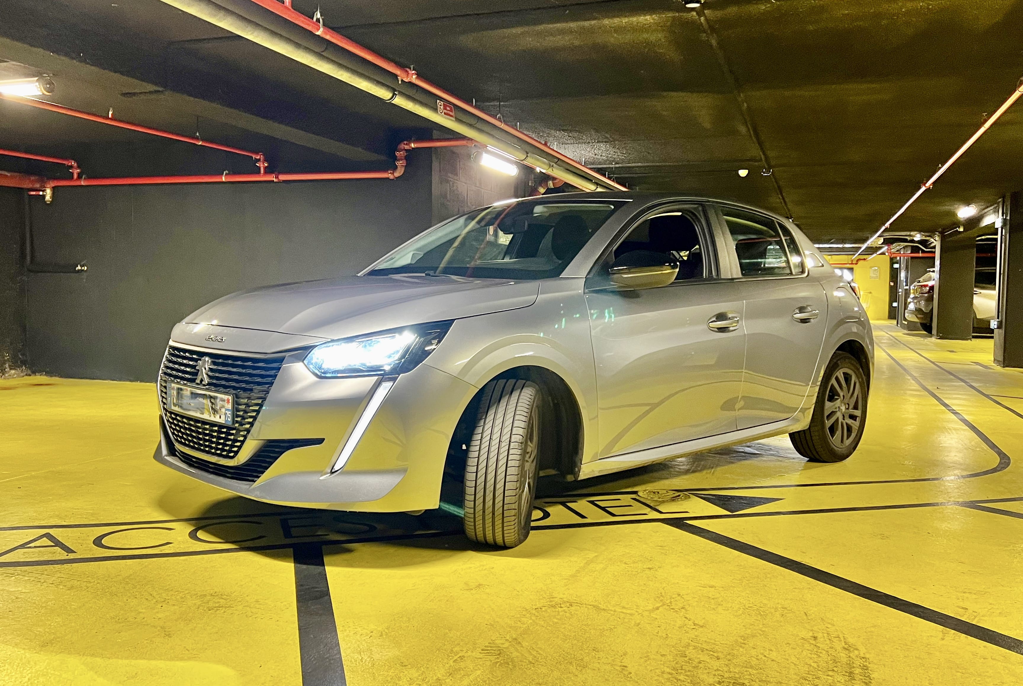 Peugeot 208, 2022, Essence 95