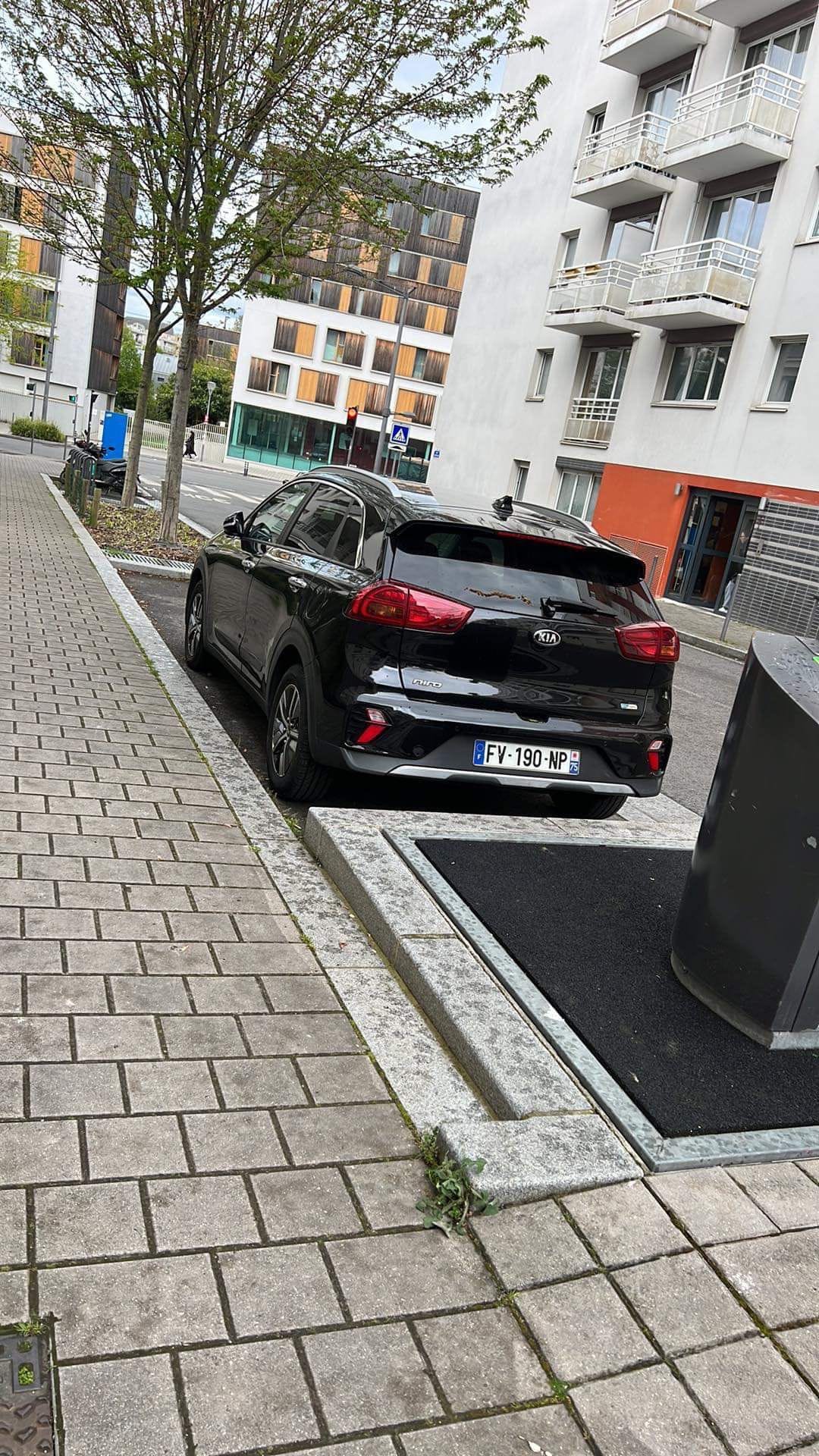 Kia e-Niro, 2020, Essence 95 / Électrique (hybride), automatique