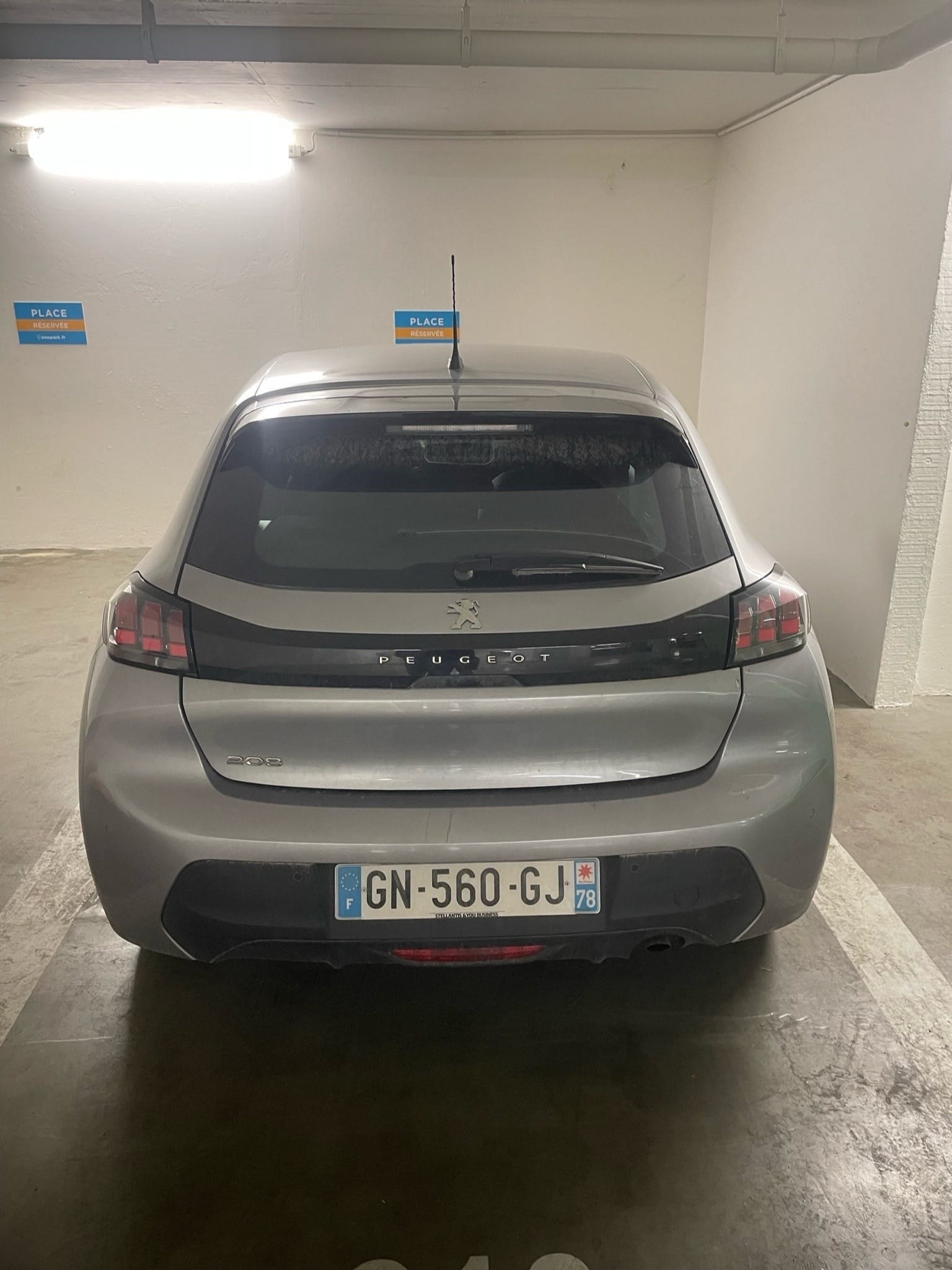 Peugeot 208 con GPS