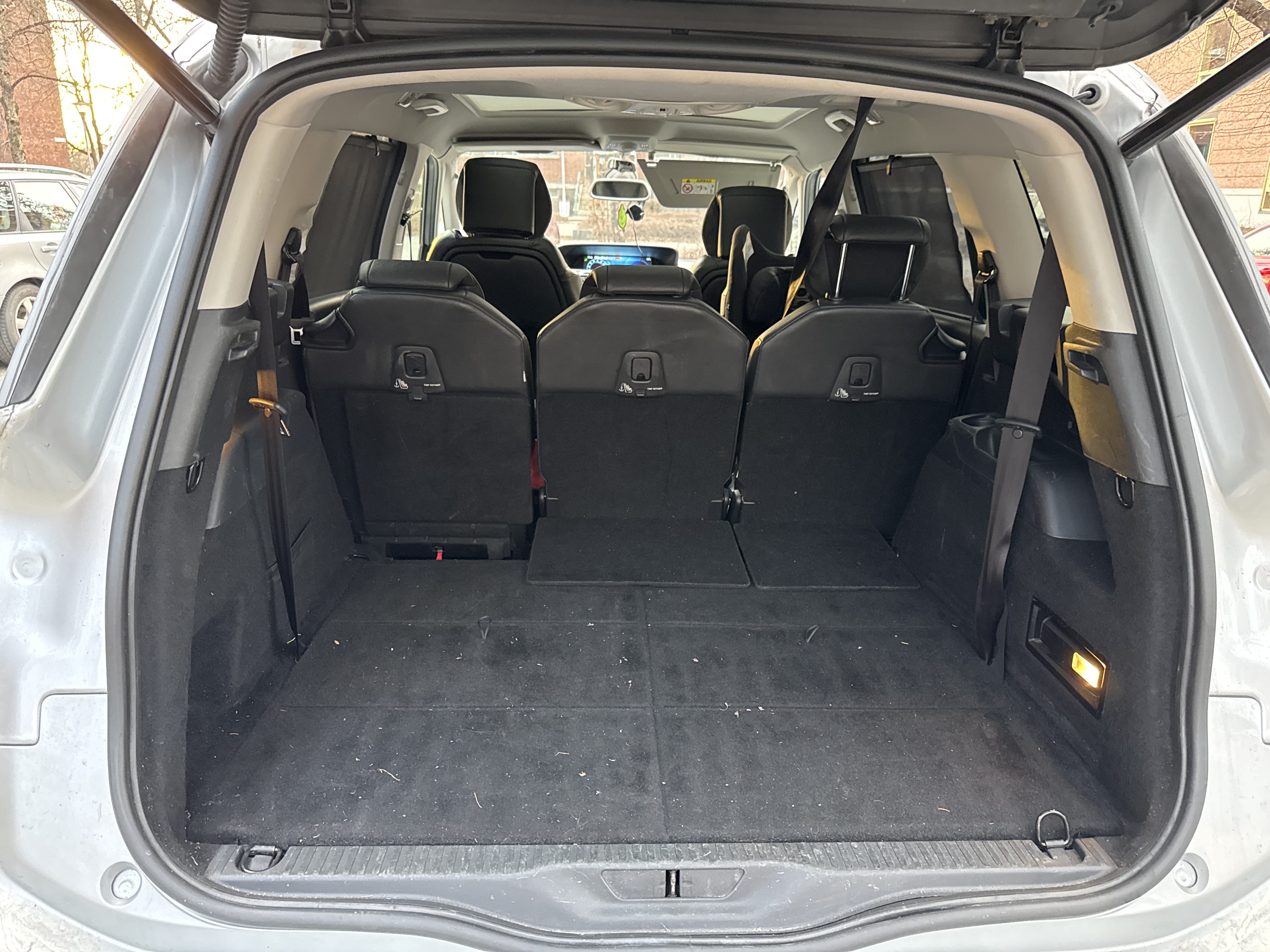 Citroen Grand C4 Picasso with Baby seat