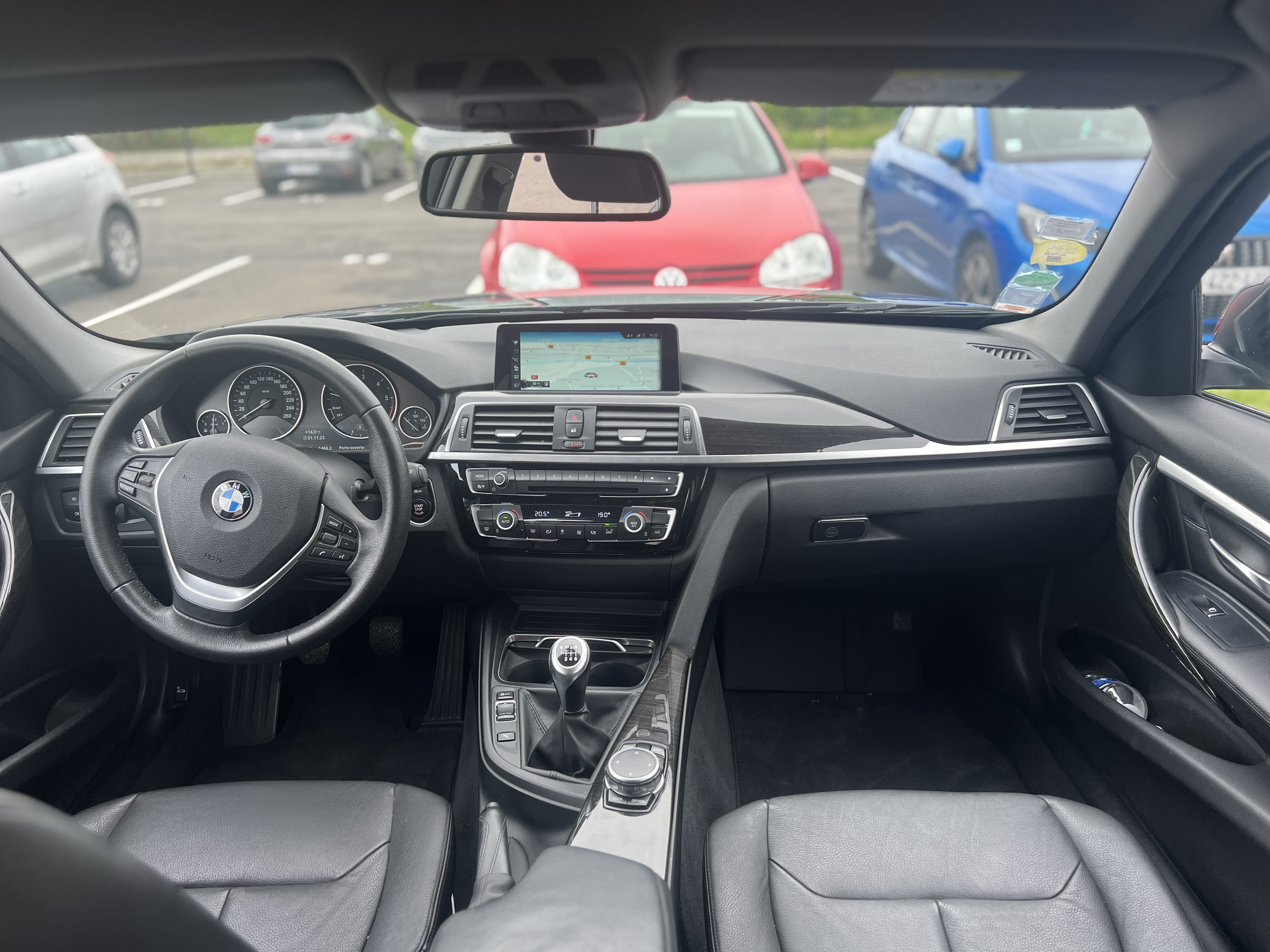 BMW Série 3 Touring avec GPS