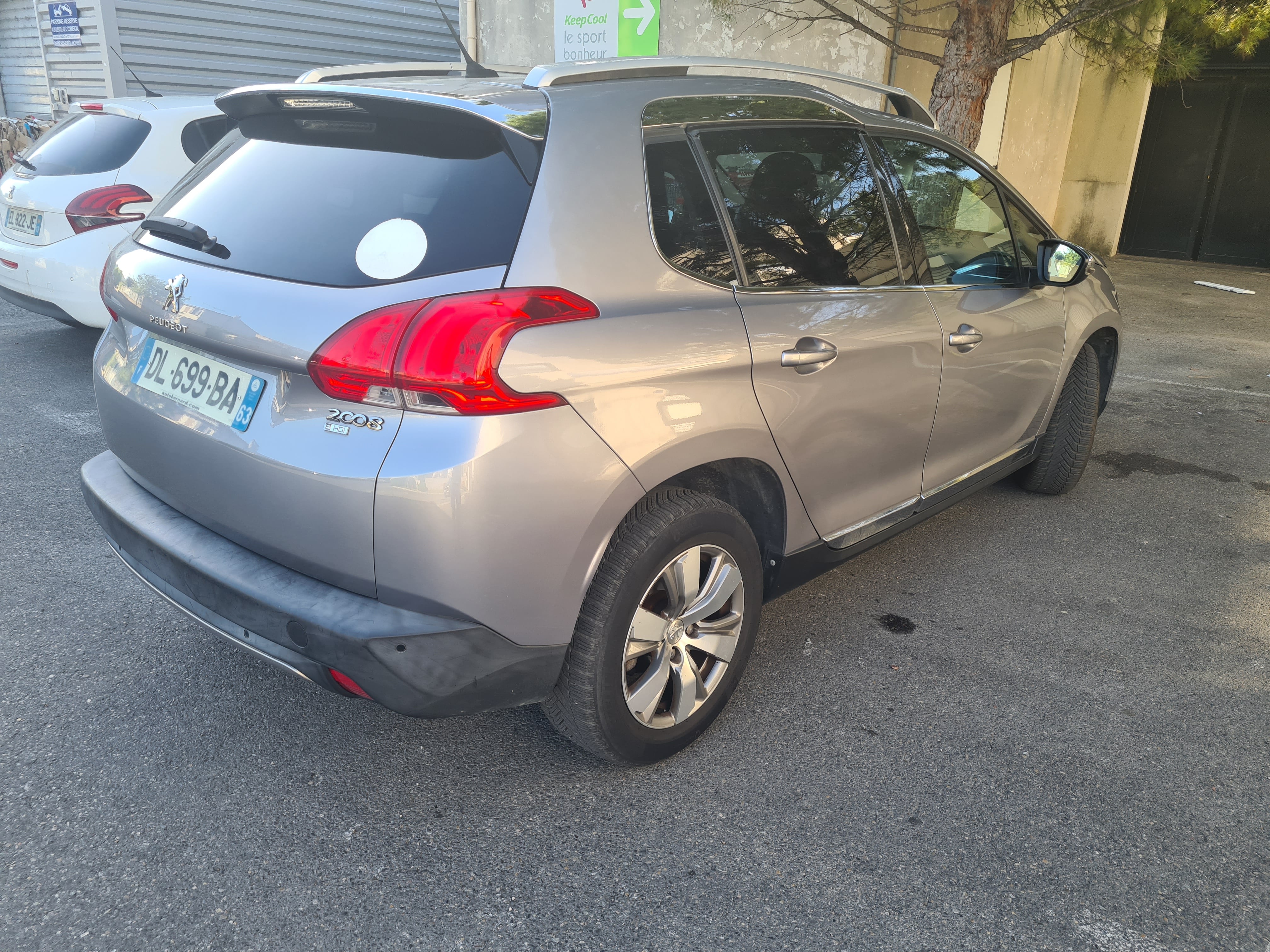 Peugeot 2008 avec GPS