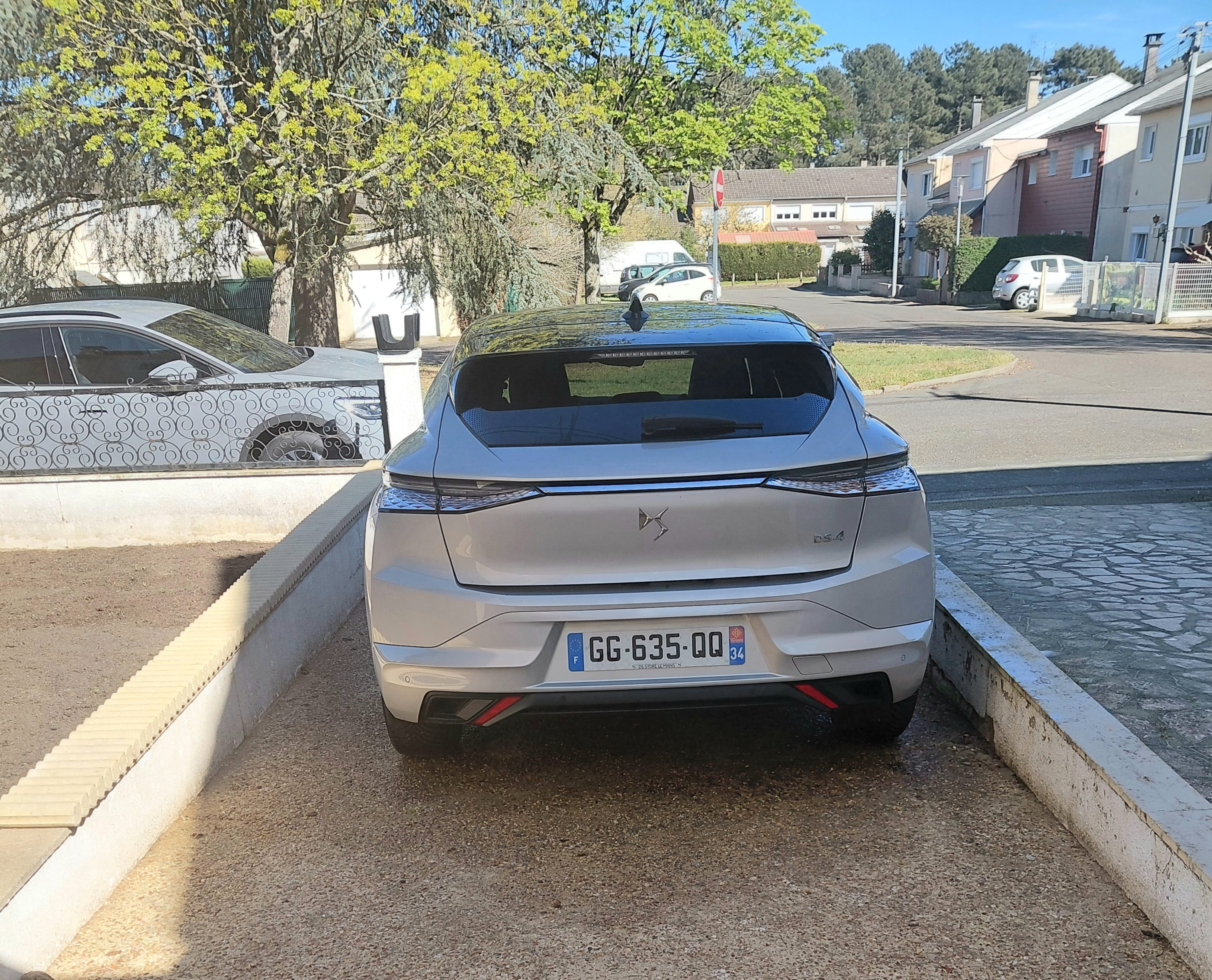 DS 4, 2022, Essence 95, automatique