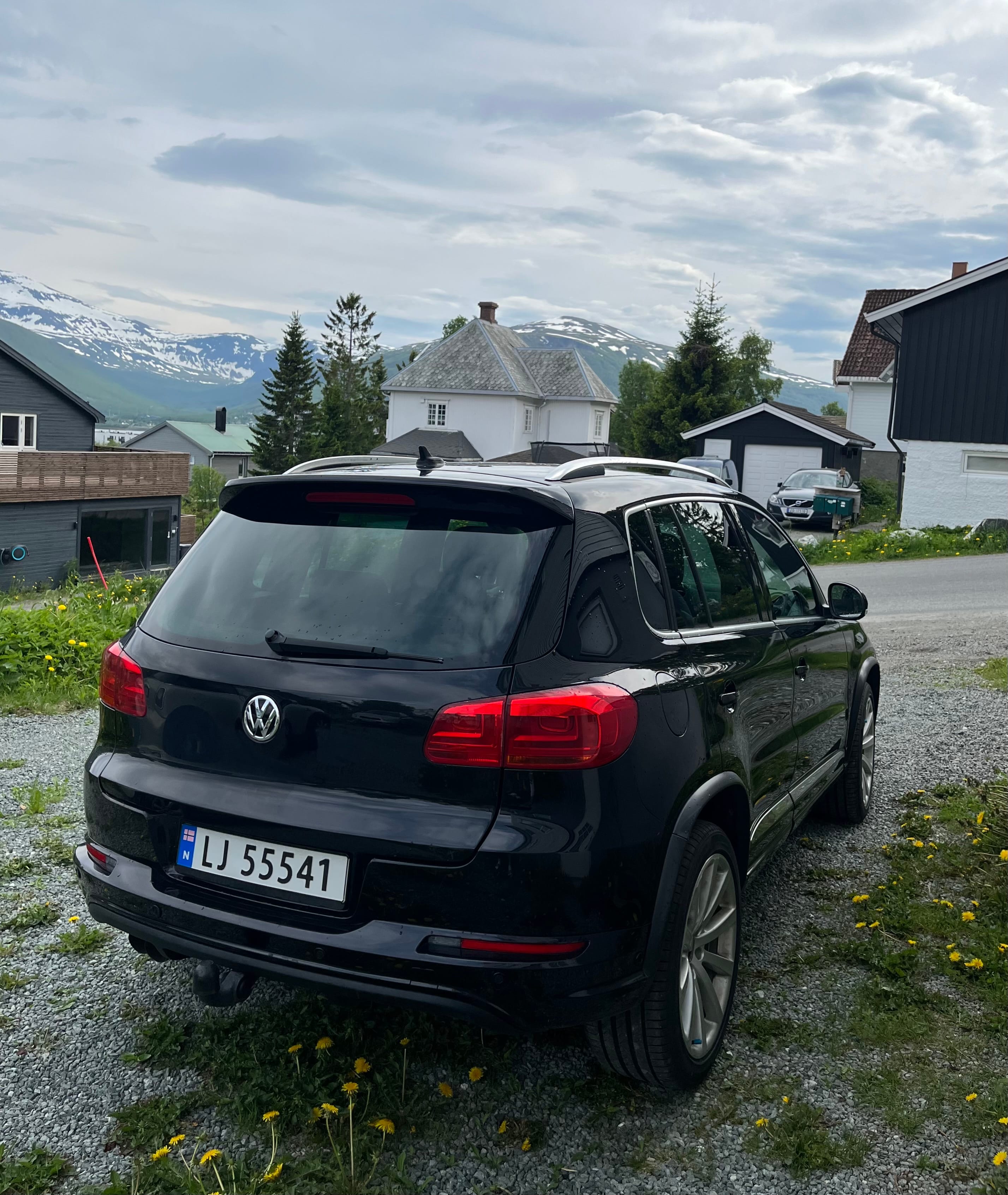 Volkswagen Tiguan SE R-Line Black 4MOTION med GPS