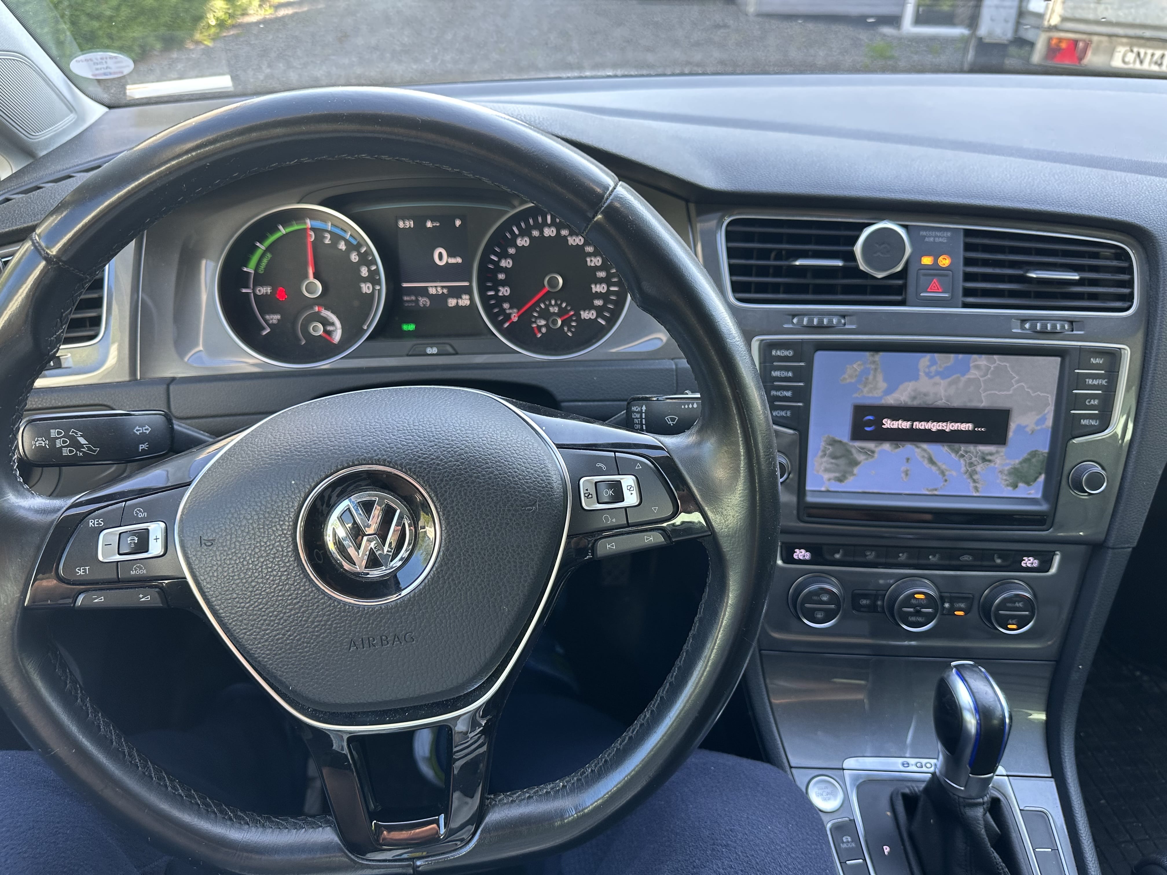 Volkswagen e-Golf Elektrisk (billig bomring) med Cruisekontroll