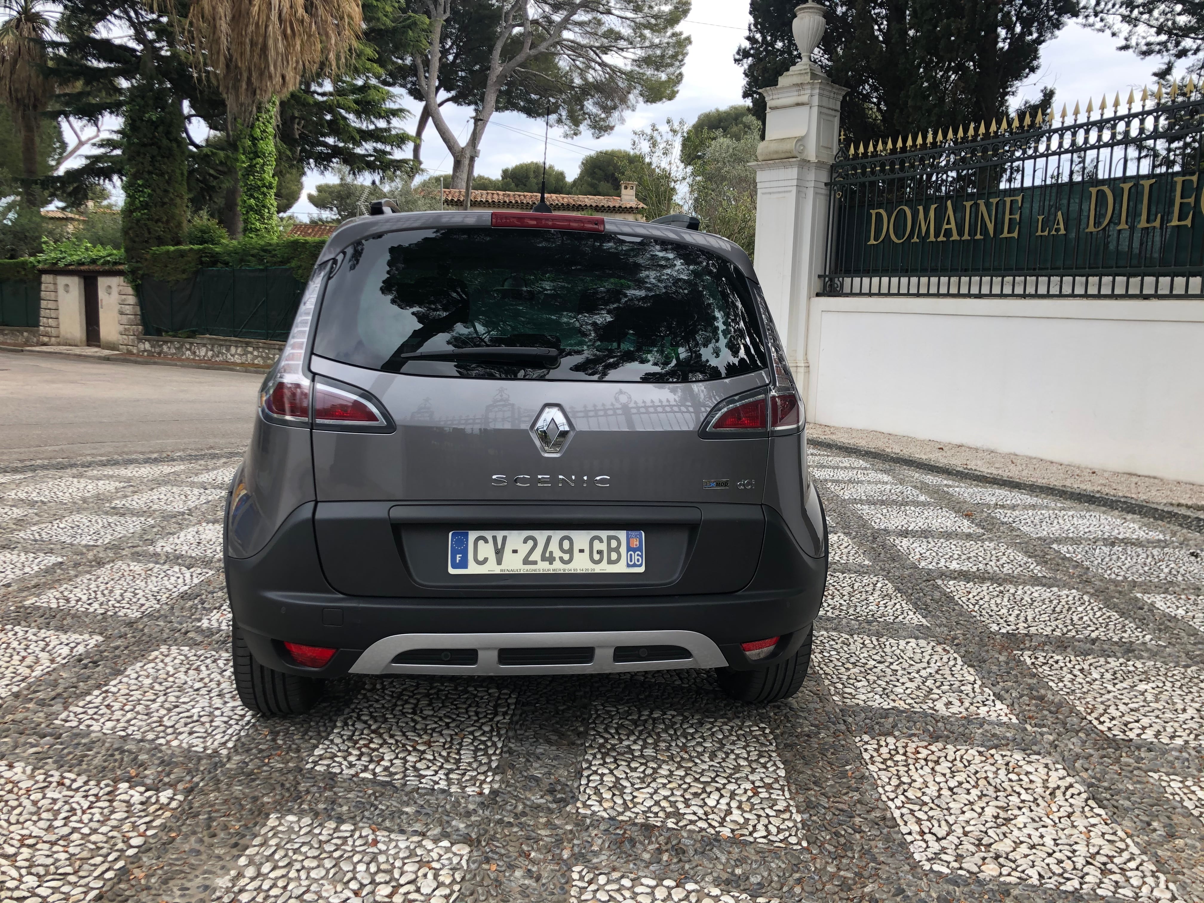 Renault Scenic 1.5 dci 110ch eco avec Siège bébé