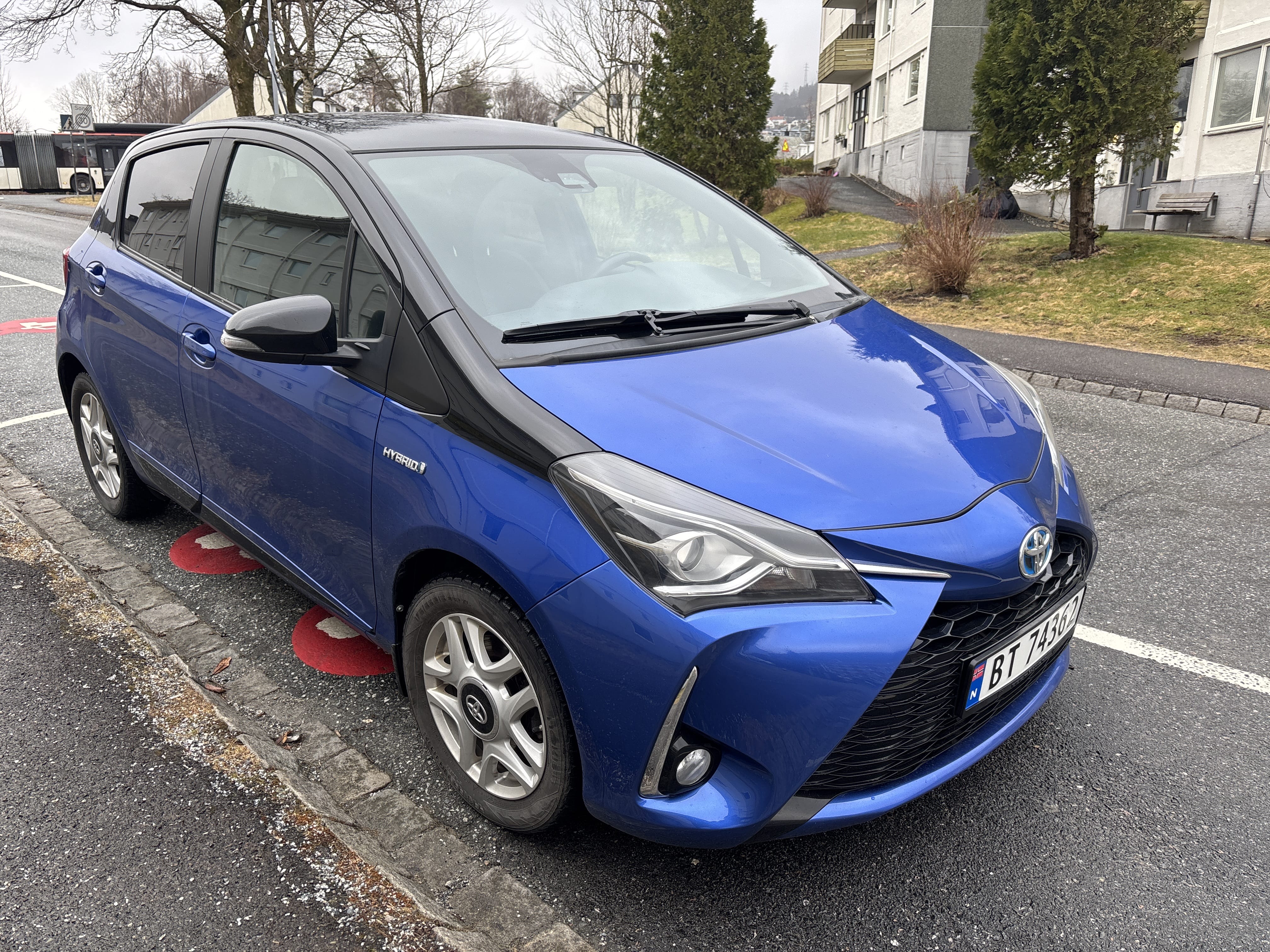Toyota Yaris Hybrid 5 seter, 2017, Blyfri 95, automatisk