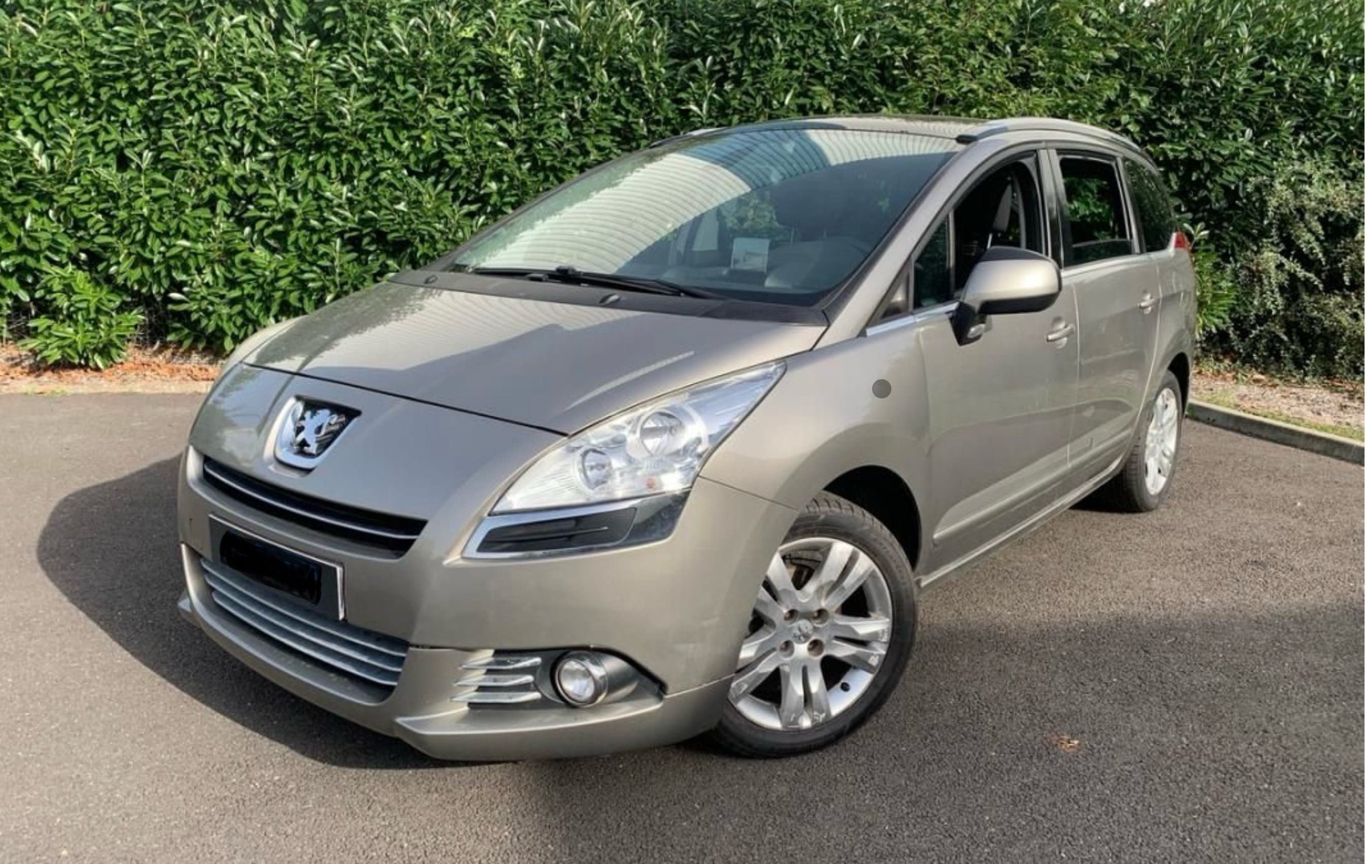 Peugeot 5008, 2010, Diesel, automatique
